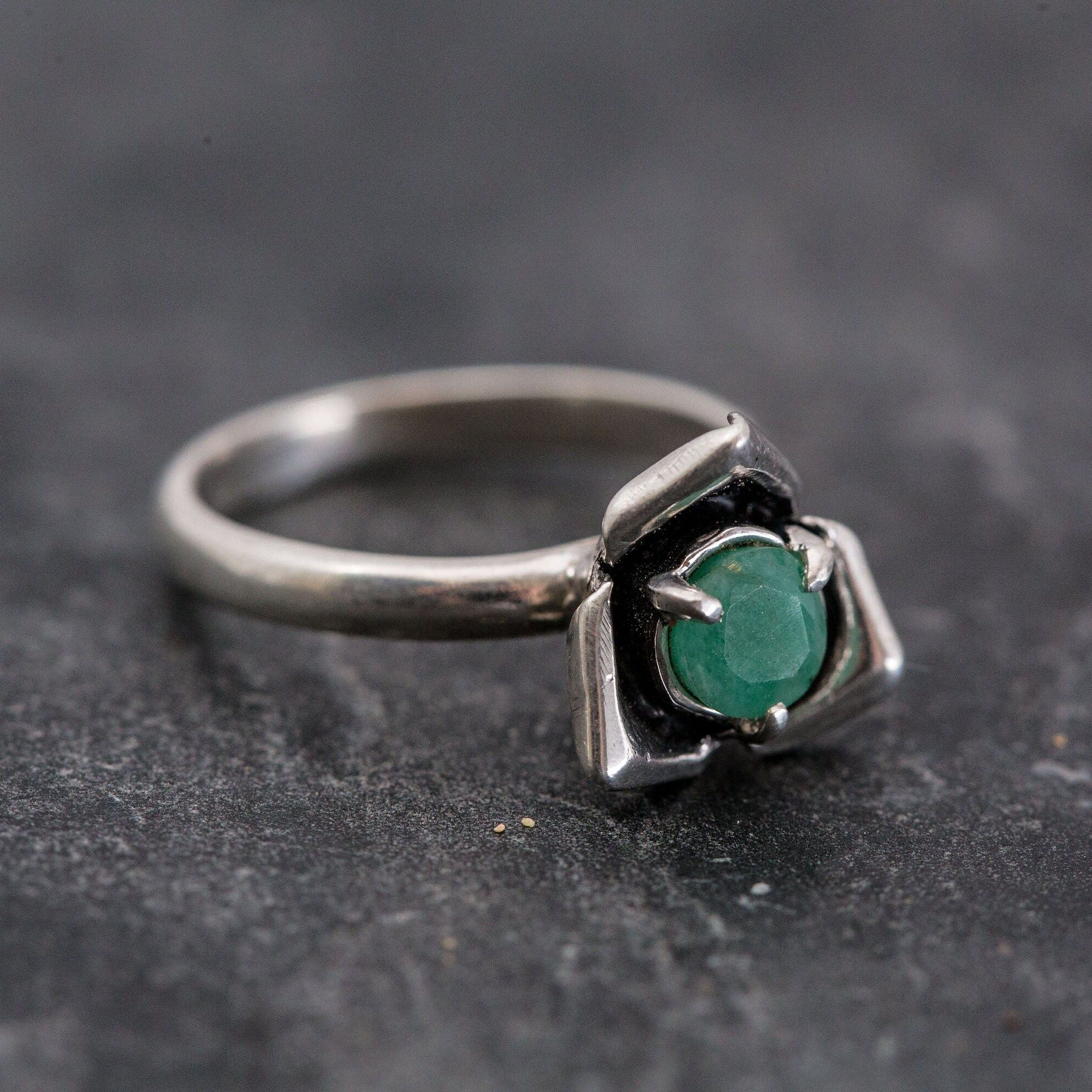 Emerald Ring, Flower Ring, Natural Emerald Ring, Rose Ring, Natural Emerald, May Birthstone Ring, Vintage Silver Ring, Real Emerald, Rose