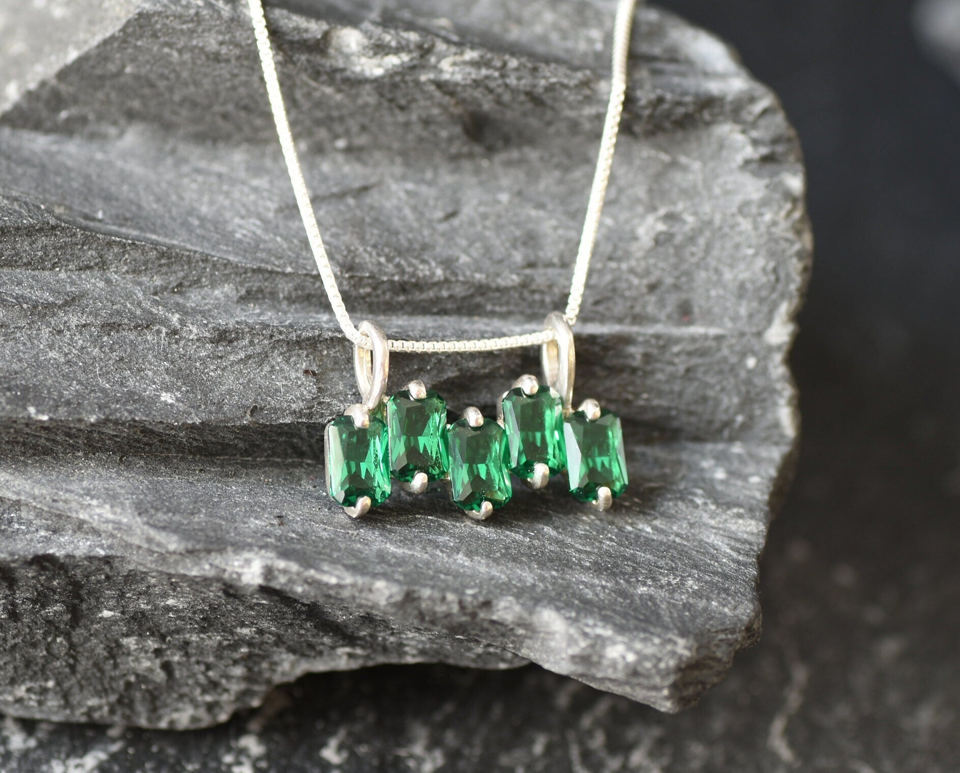 Emerald Pendant, Created Emerald, Emerald Cut Pendant, Green Baguette Pendant, Asymmetric Pendant, Minimalist Pendant, 925 Silver Pendant