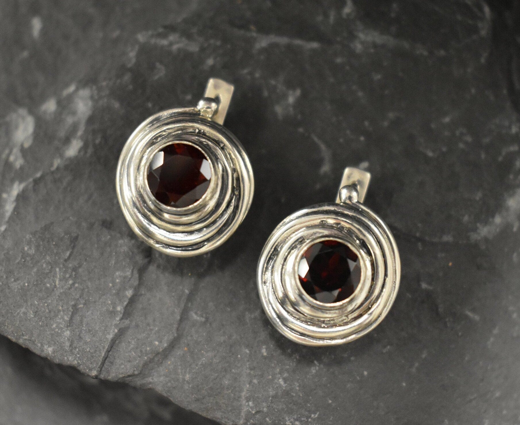 Garnet Earrings, Natural Garnet, January Birthstone, Swirl Earrings, Vintage Earrings, Red Garnet Studs, Spiral Studs, Solid Silver Earrings