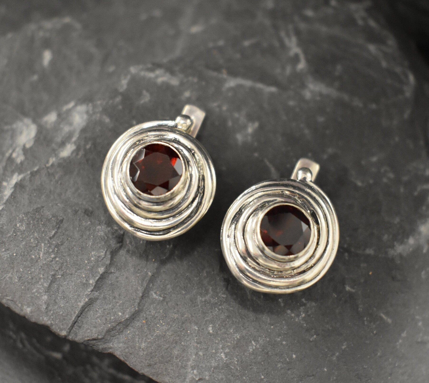 Garnet Earrings, Natural Garnet, January Birthstone, Swirl Earrings, Vintage Earrings, Red Garnet Studs, Spiral Studs, Solid Silver Earrings