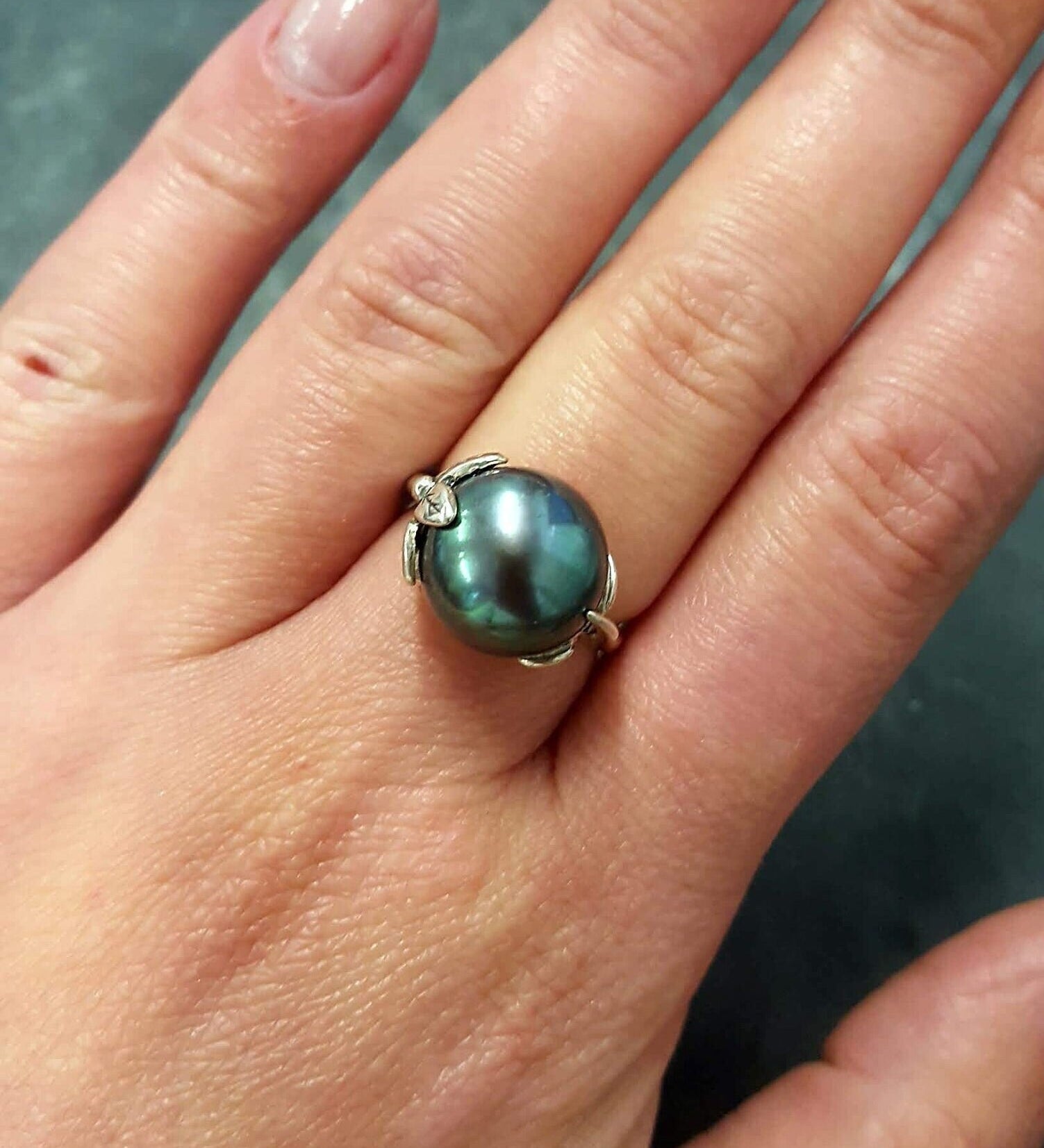 Black Pearl Ring, Natural Pearl, Silver Leaf Ring, June Birthstone, Round Pearl Ring, Flower Ring, Vintage Pearl Ring, Solid Silver Ring
