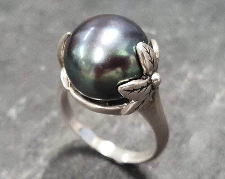 Black Pearl Ring, Natural Pearl, Silver Leaf Ring, June Birthstone, Round Pearl Ring, Flower Ring, Vintage Pearl Ring, Solid Silver Ring
