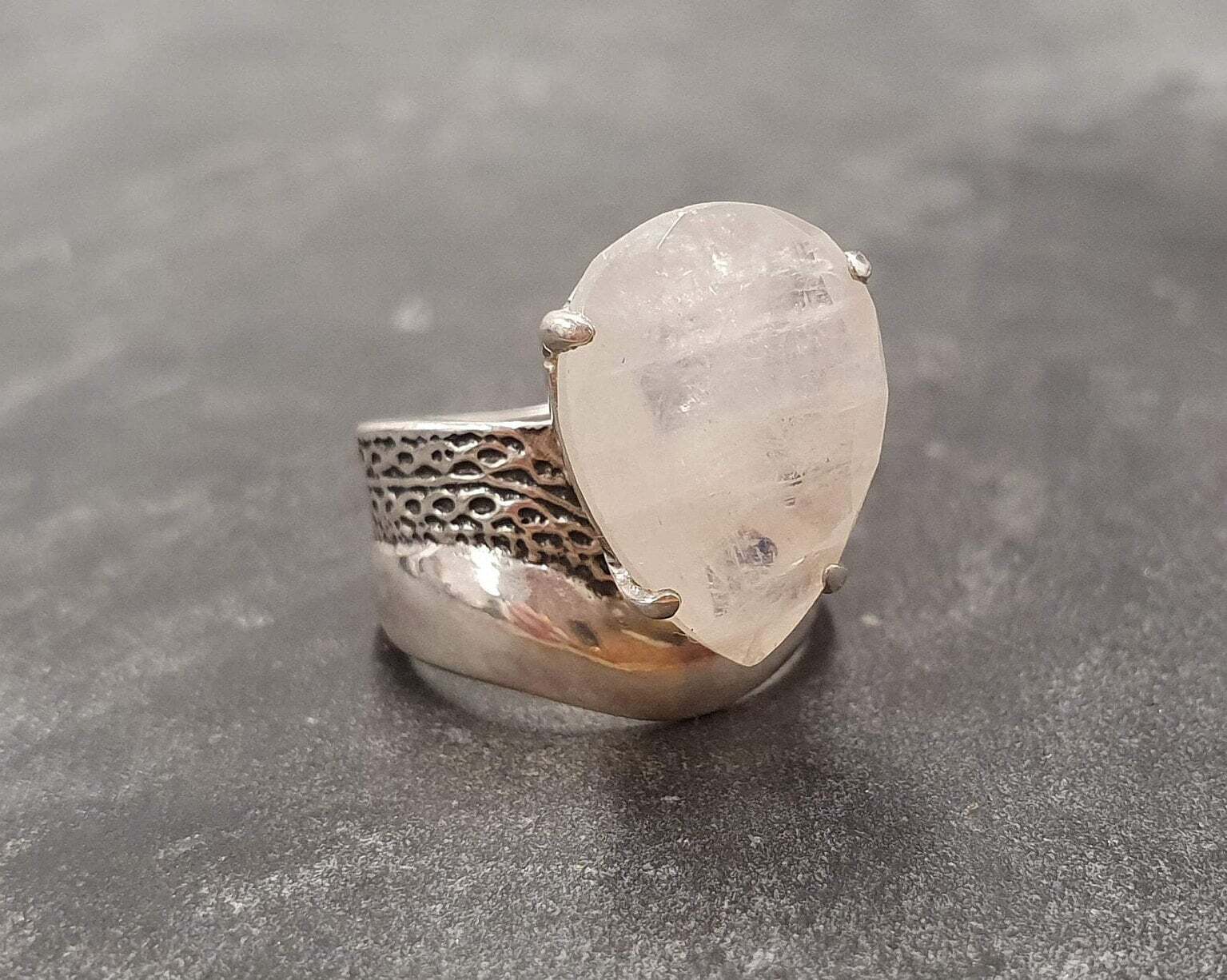 Moonstone Ring, Natural Moonstone, Teardrop Ring, June Birthstone, Rainbow Moonstone, White Vintage Ring, Statement Ring, Solid Silver Ring