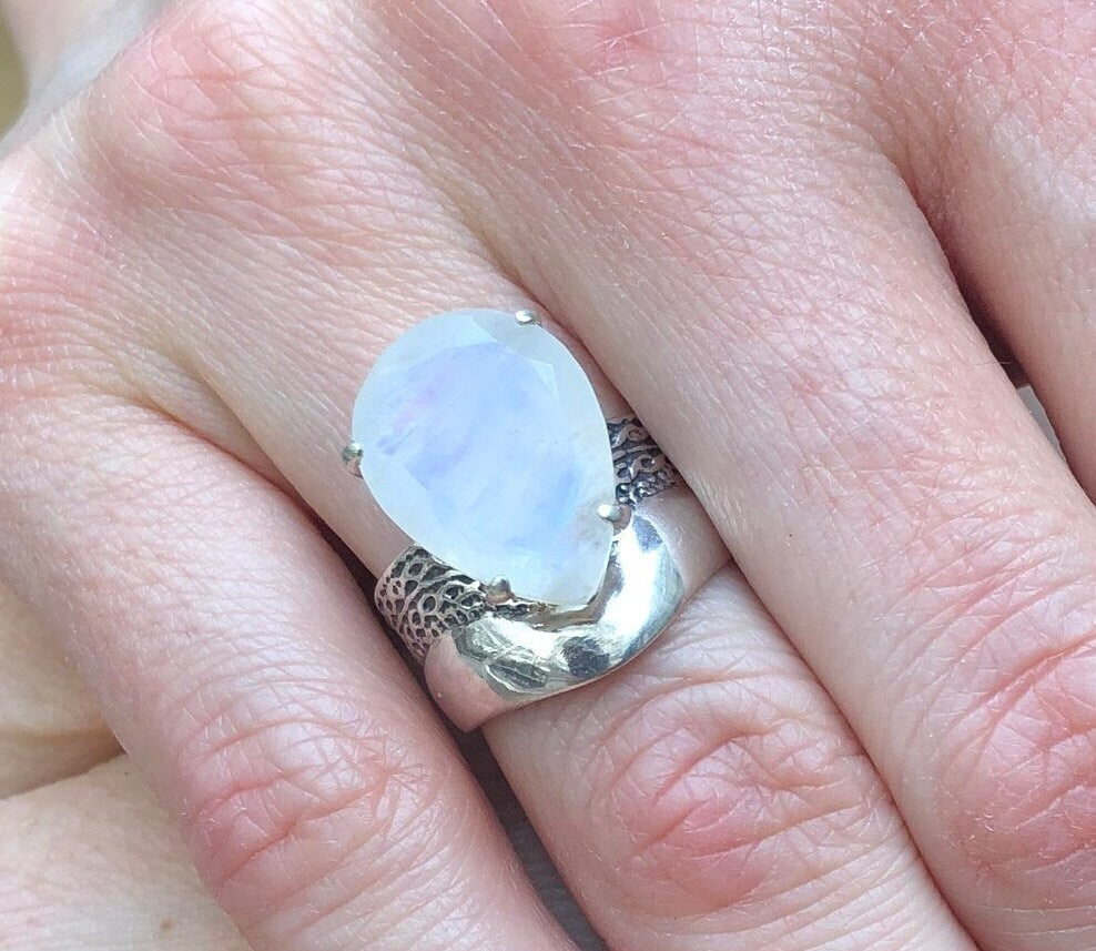 Moonstone Ring, Natural Moonstone, Teardrop Ring, June Birthstone, Rainbow Moonstone, White Vintage Ring, Statement Ring, Solid Silver Ring