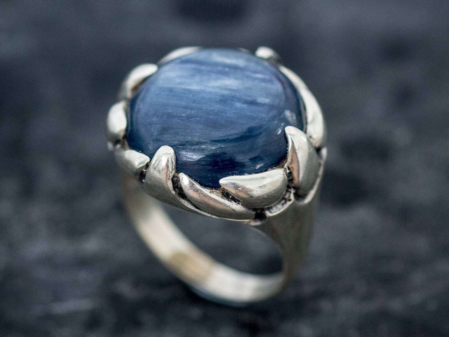 Blue Kyanite Ring, Kyanite Ring, Natural Kyanite, Round Vintage Ring, Blue Vintage Ring, African Stone Ring, Statement Ring, 925 Silver Ring