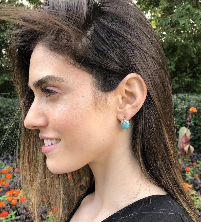 Beige Pearl Earrings, Natural Pearl Earrings, Leaf Pearl Earrings, June Birthstone Earrings, Vintage Earrings, Flower Earrings, Silver Studs