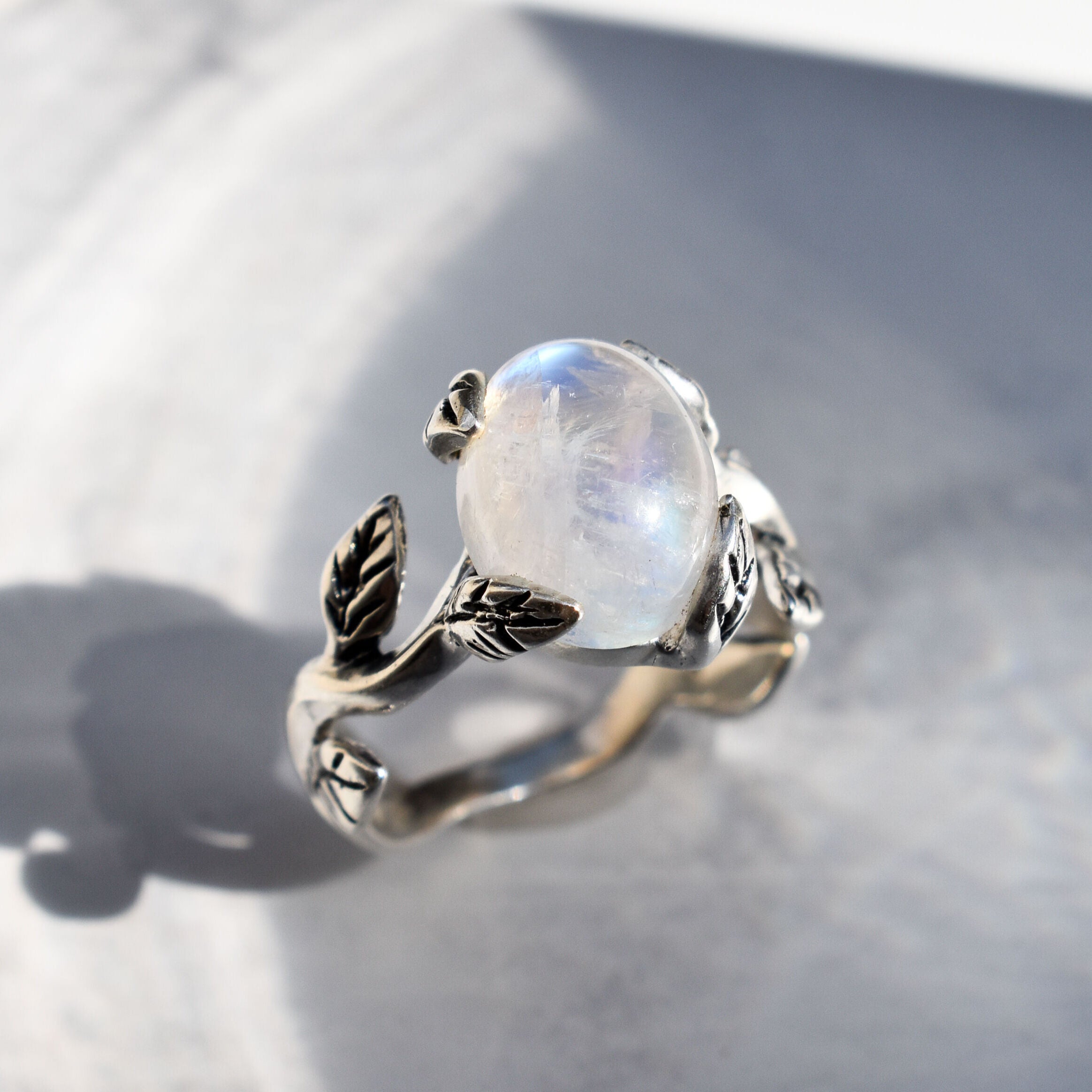 Rainbow Moonstone Ring, Leaf Ring, Vintage Ring, June Birthstone, Natural Moonstone Ring, Flower Ring, Silver Branch Ring, Solid Silver Ring