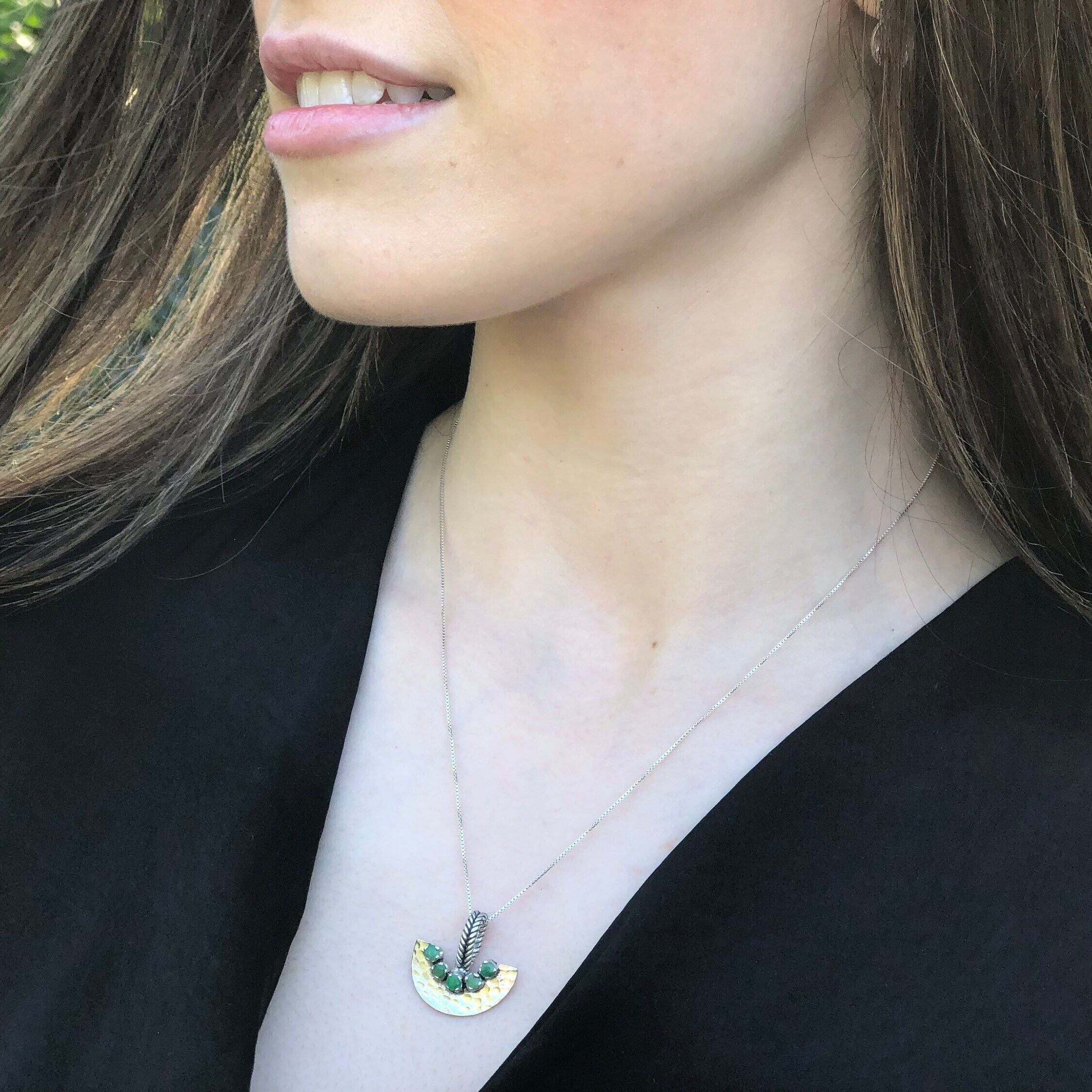 Elegant 925 Sterling Silver Natural Emerald Pendant, May Birthstone, symbolizing growth and harmony, perfect for gifts and daily wear.