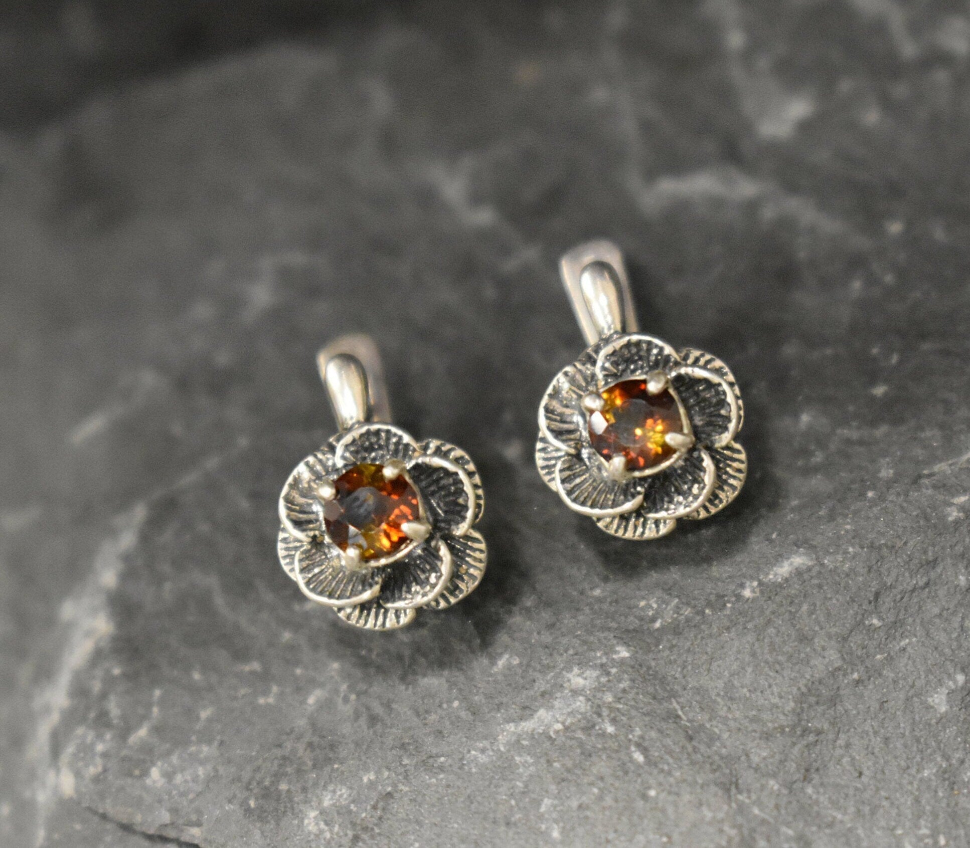 Tourmaline Earrings, Natural Tourmaline, October Birthstone, Silver Flower Studs, Vintage Flower Studs, Floral Earrings, Amber Diamond Studs