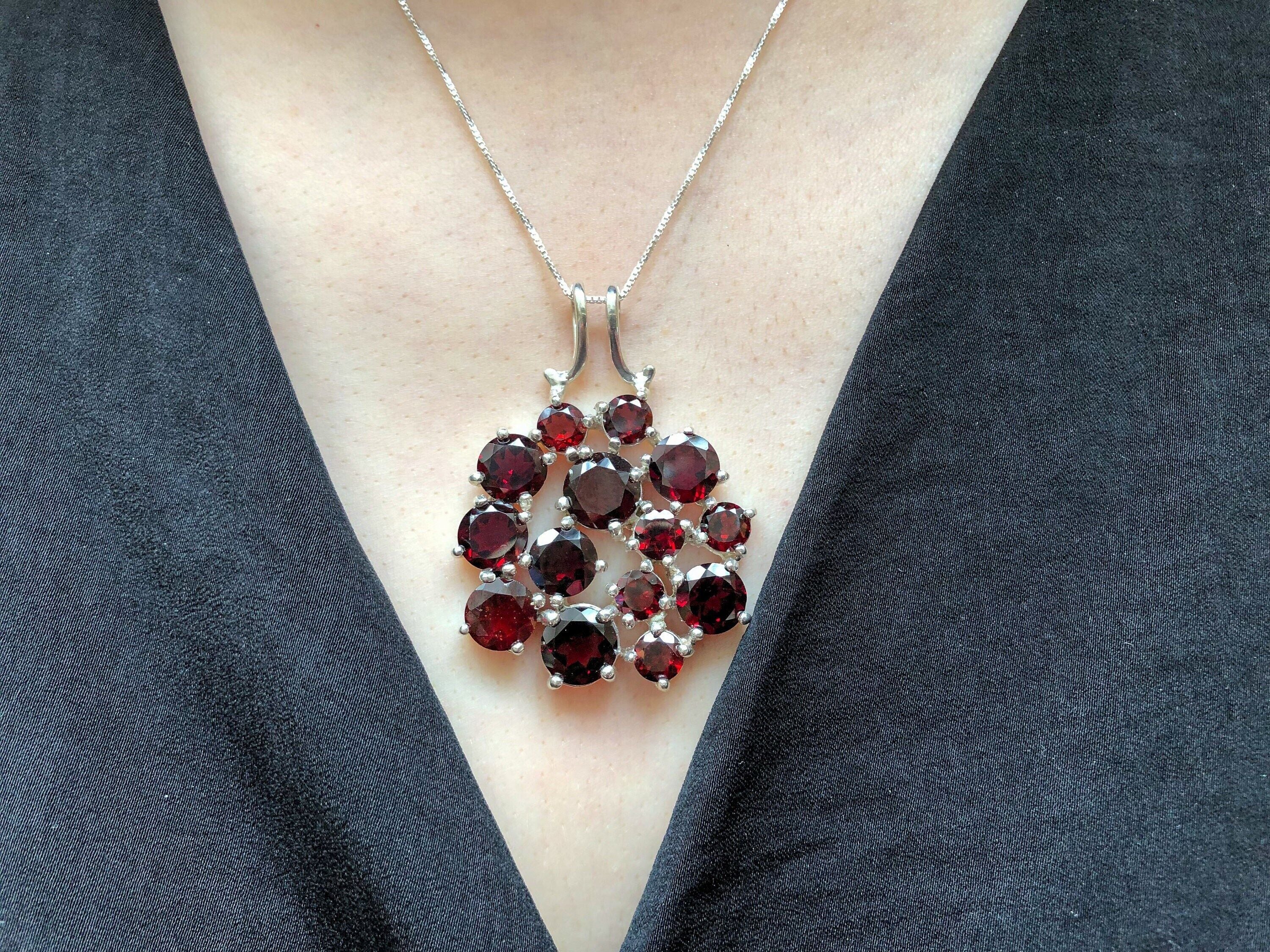 Garnet Pendant, Natural Garnet, January Pendant, Red Flower Necklace, Statement Pendant, Red Vintage Pendant, January Birthstone, Garnet