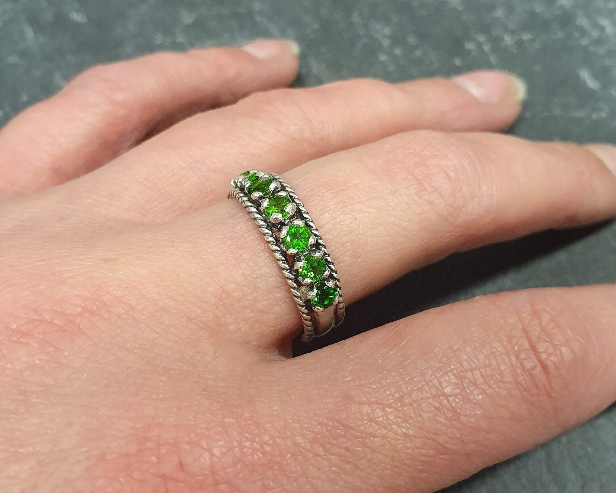 Half Eternity Band, Emerald Green Ring, Chrome Diopside Band, Chrome Diopside Ring, Natural Chrome Diopside, Green Eternity Band, Silver