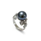 Beautiful Natural Pearl Ring in 925 Sterling Silver, perfect gift for June birthdays, symbolizing purity and elegance.