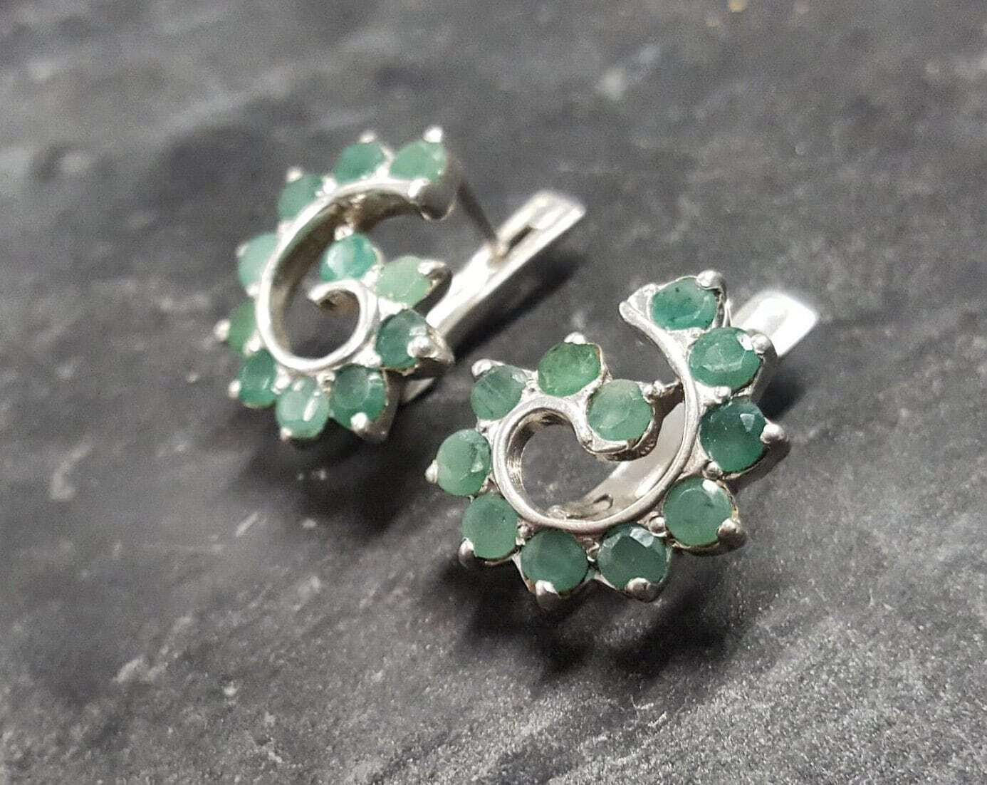 Natural Emerald Earrings made in 925 Sterling Silver with Round Natural Green Emerald in Prong setting, May Birthstone gift idea, symbolizes growth, harmony, and deep emotional healing, ideal for everyday wear and perfect for birthday gifting and special occasions.