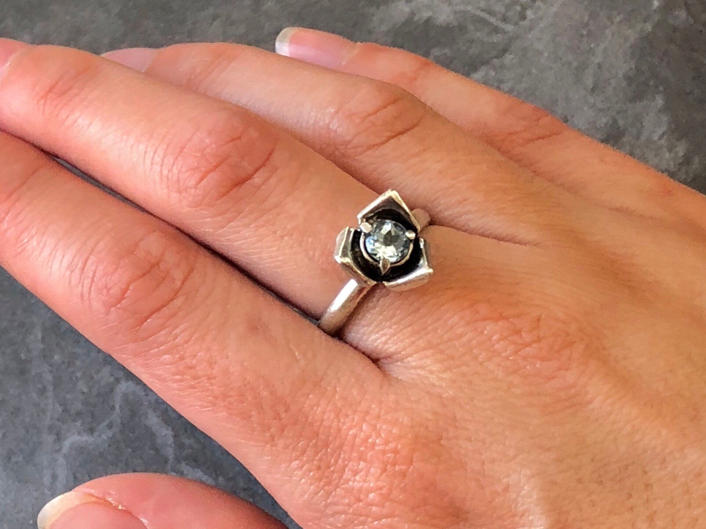 Chrysoprase Ring, Natural Chrysoprase, Rose Ring, Flower Ring, Stackable Flower Ring, Petal Ring, Vintage Silver Ring, Chrysoprase, Rose