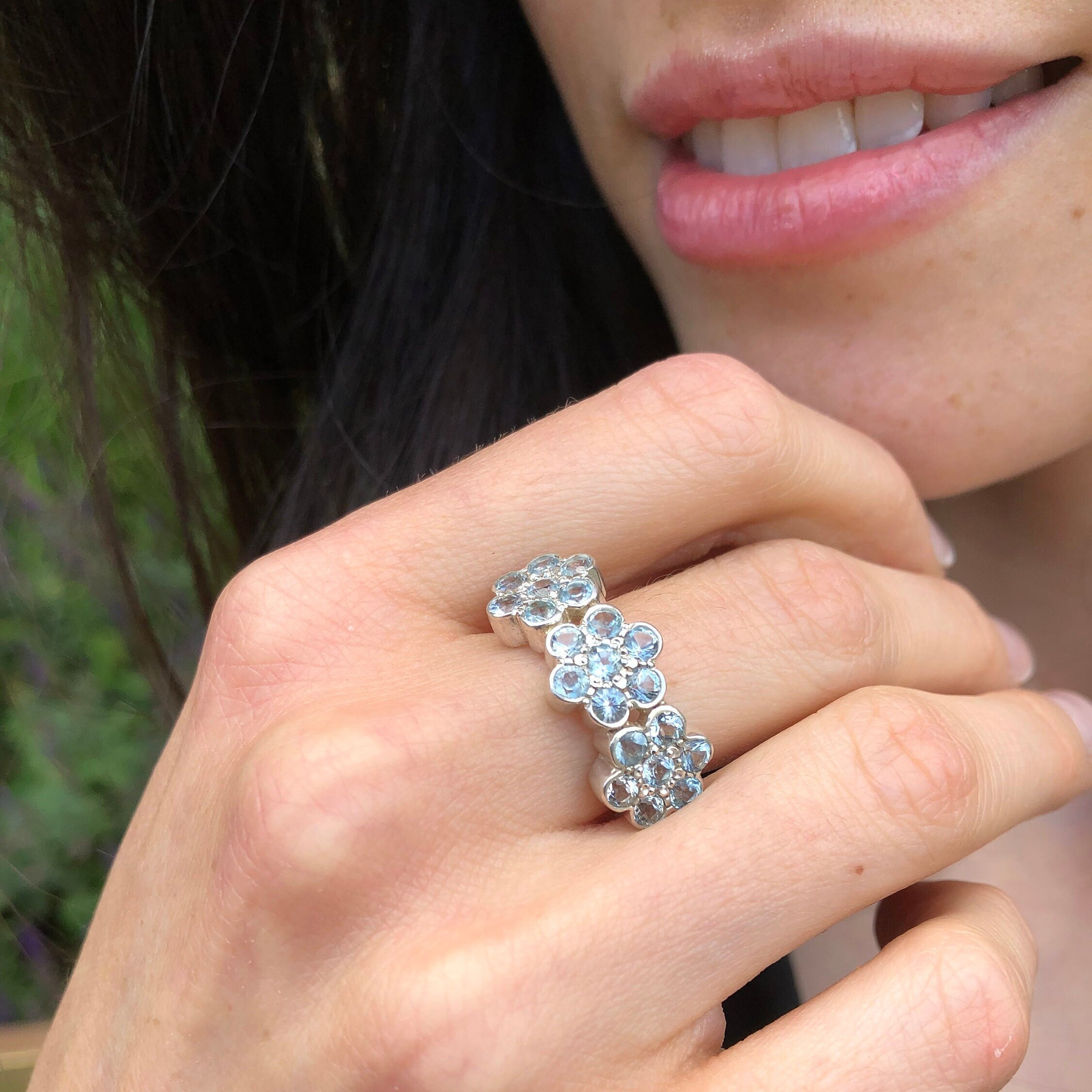 Blue Flower Ring, Natural Blue Topaz, Daisy Band, December Birthstone, Forget Me Not Ring, Floral Band, Blue Diamond Band, Solid Silver Ring