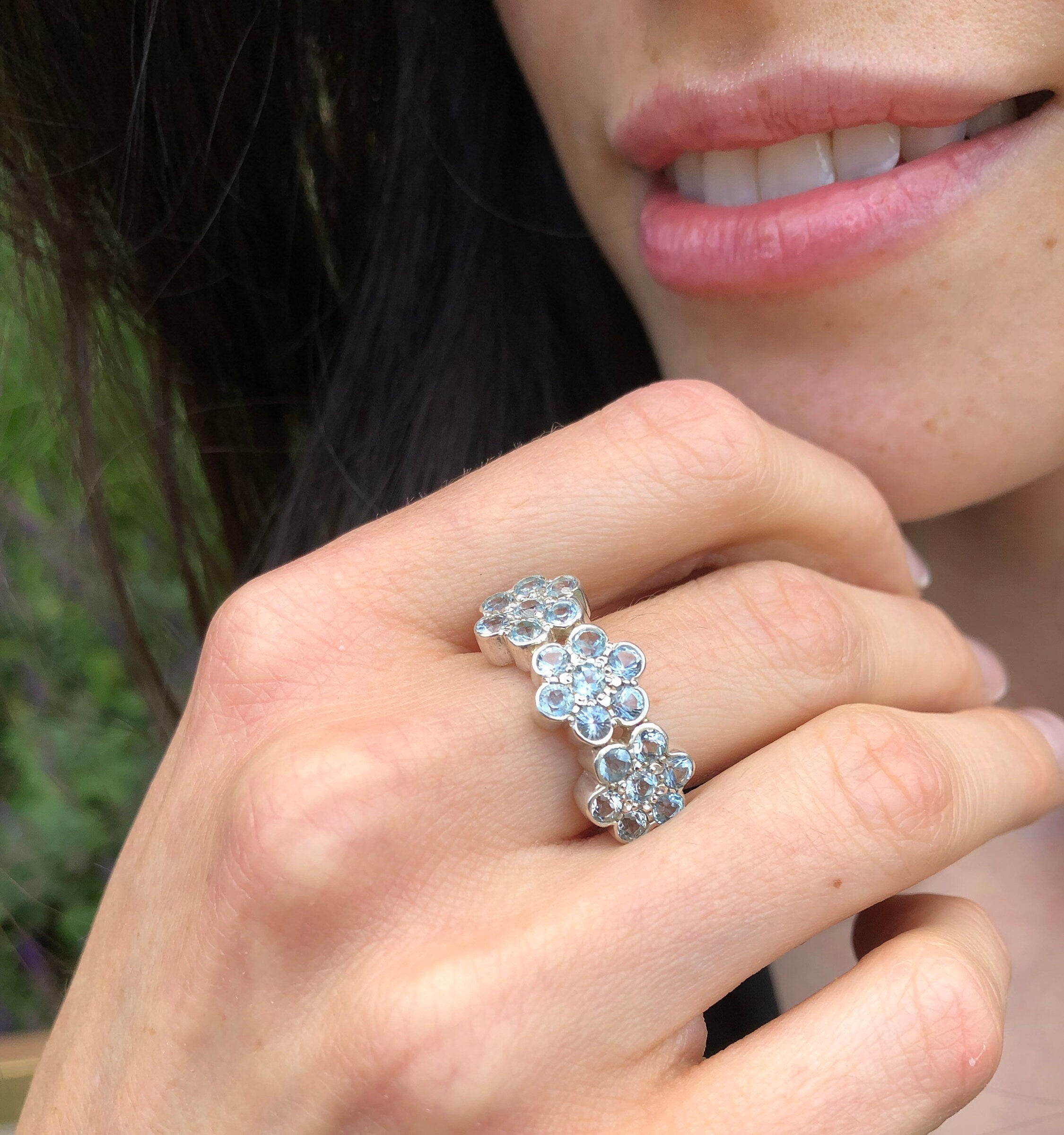 Blue Flower Ring, Natural Blue Topaz, Daisy Band, December Birthstone, Forget Me Not Ring, Floral Band, Blue Diamond Band, Solid Silver Ring