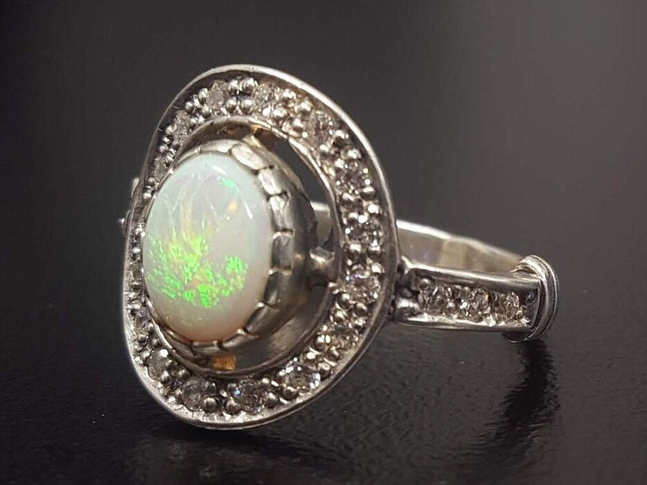 Opal Ring, Natural Opal Ring, Opal Vintage Ring, Australian Opal, Natural Opal, Vintage Opal, Vintage Rings, Antique Opal, Trendy Ring, Gift