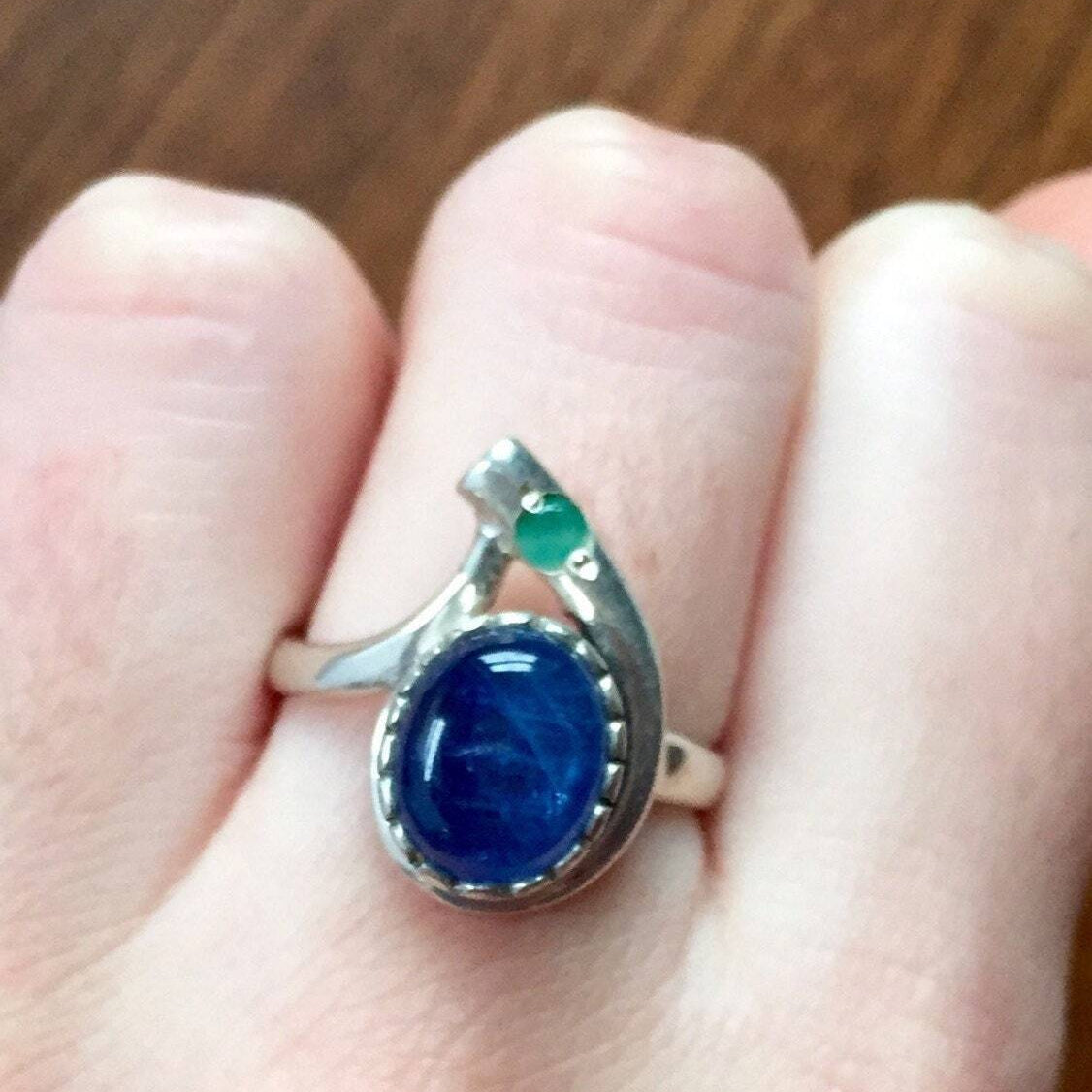 Kyanite Ring, Emerald Ring, Blue Kyanite, Antique Ring, Natural Emerald Ring, Birthstone Ring, Blue Stone Ring, Teardrop Ring, 925 Silver