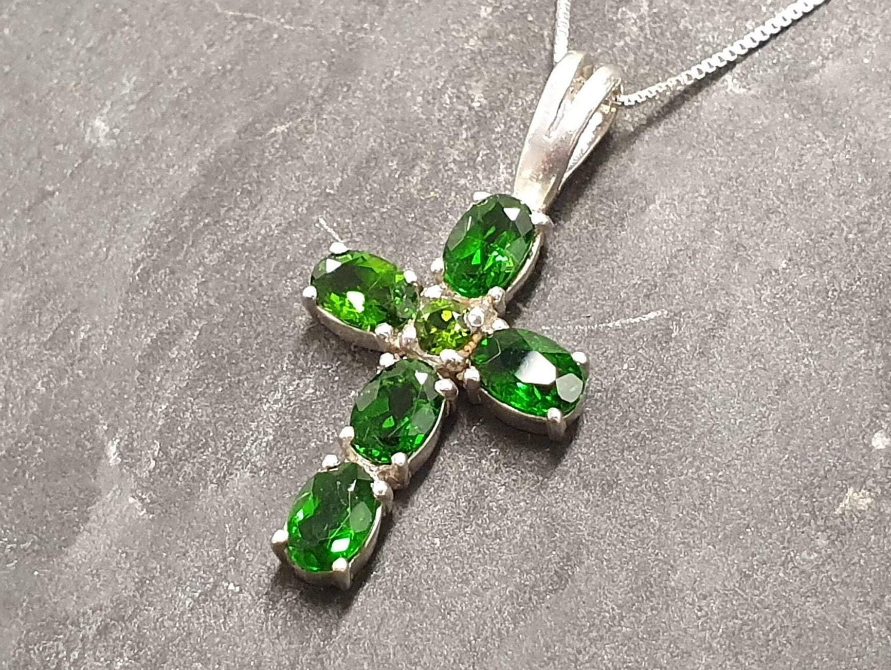 Cross Pendant, Chrome Diopside Pendant, Green Cross Pendant, Natural Chrome Diopside, Symbolic Pendant, Vintage Pendant, 925 Silver Pendant