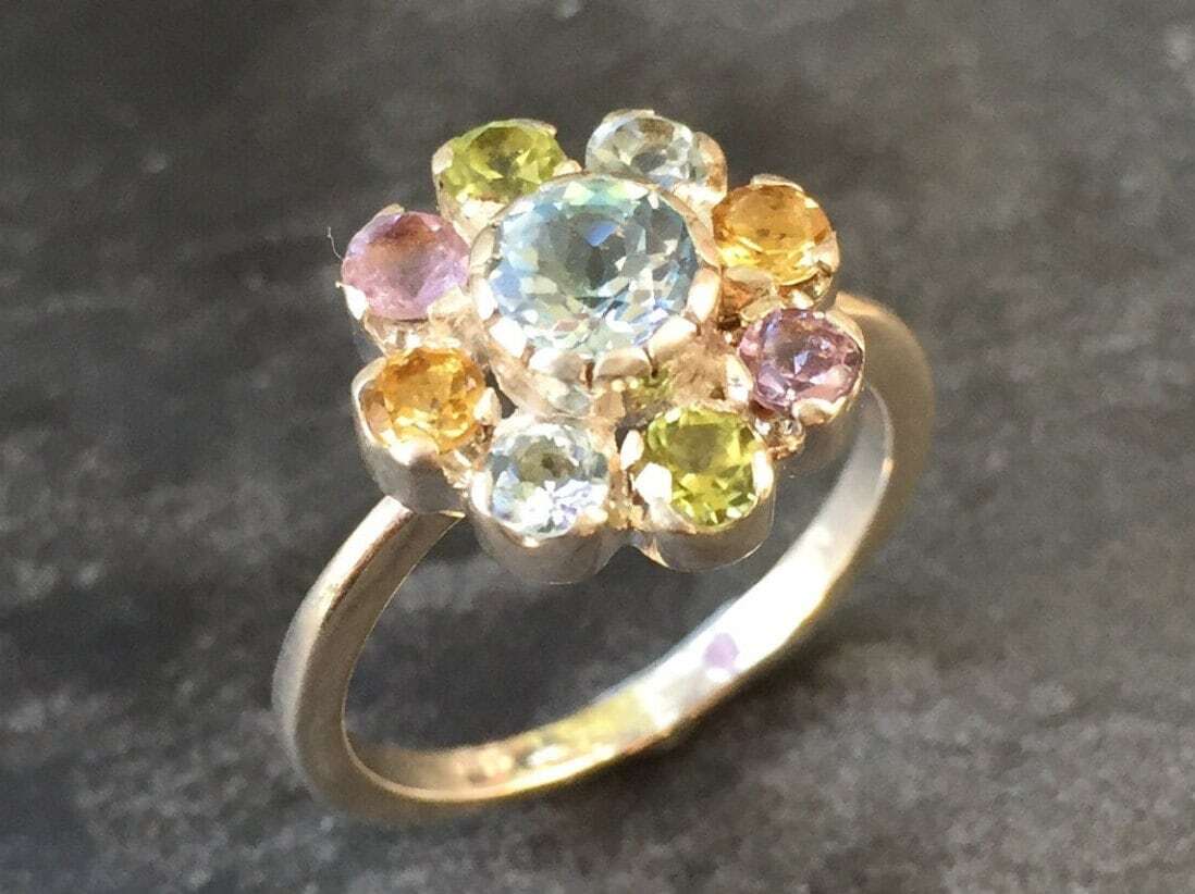 Flower Ring, Mothers Birthstones, Birthstone Ring, Topaz Ring, Natural Topaz, Vintage Rings, December Birthstone, Solid Silver Ring