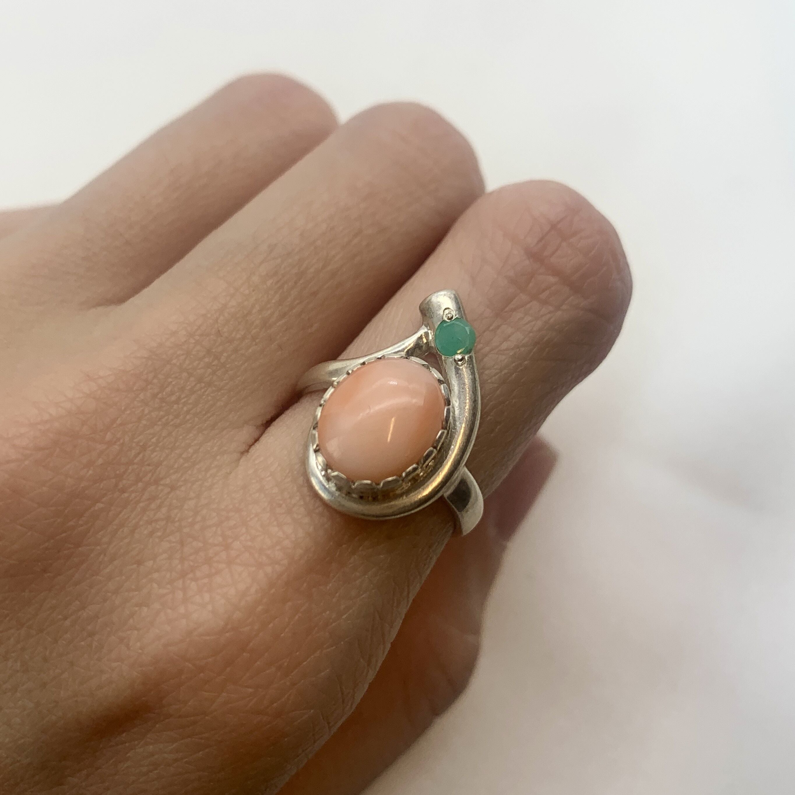 Pink Coral, Coral Ring, Natural Coral, Emerald Ring, Natural Emerald, Natural Stone, Vintage Coral Ring, Solid Silver Ring, Vintage Rings