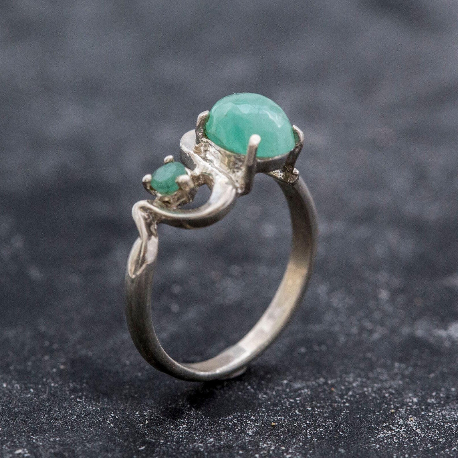 Stunning Natural Emerald Ring in 925 Sterling Silver, captures the essence of growth and harmony for any special occasion.
