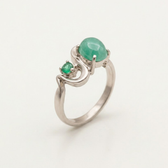 Natural Emerald Ring made in 925 Sterling Silver with Oval Natural Green Emerald in Prong setting, May Birthstone gift idea, symbolizes growth, harmony, and deep emotional healing, ideal for everyday wear and perfect for birthday gifting and special occasions.