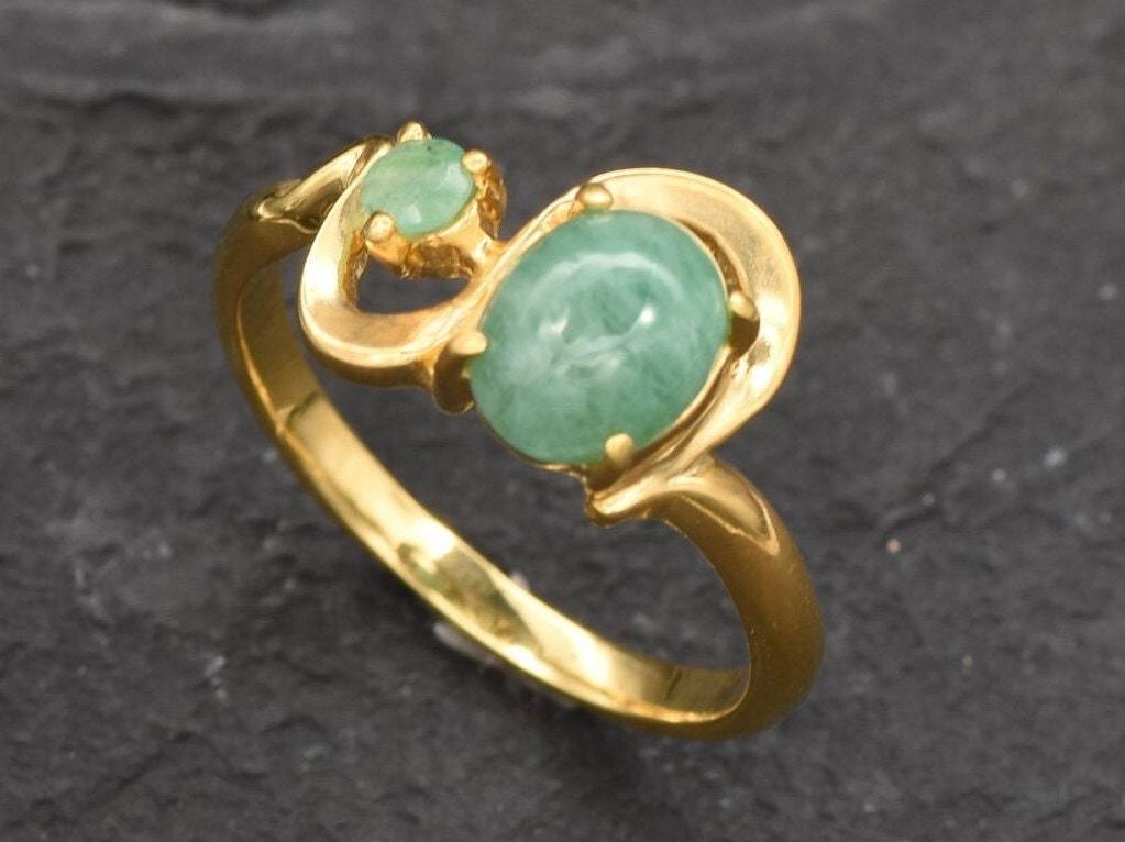 Classic Oval Emerald Ring in 18k Gold Vermeil, a stunning May birthstone piece signifying beauty and emotional balance.