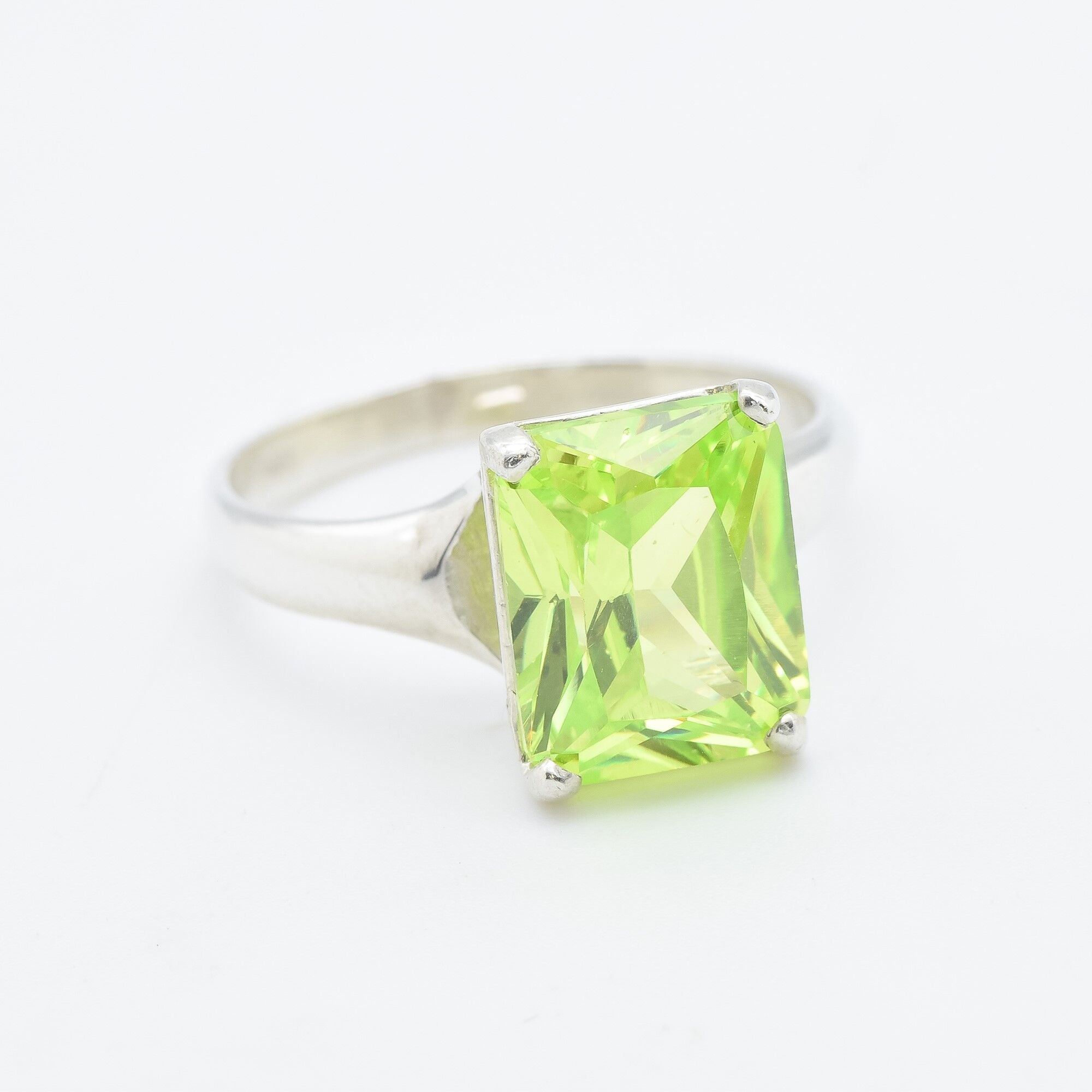 Green Diamond Ring, Lime Green Ring, Solitaire Ring, Green Rectangle Ring, Promise Ring, Statement Ring, Vintage Ring, Solid Silver Ring