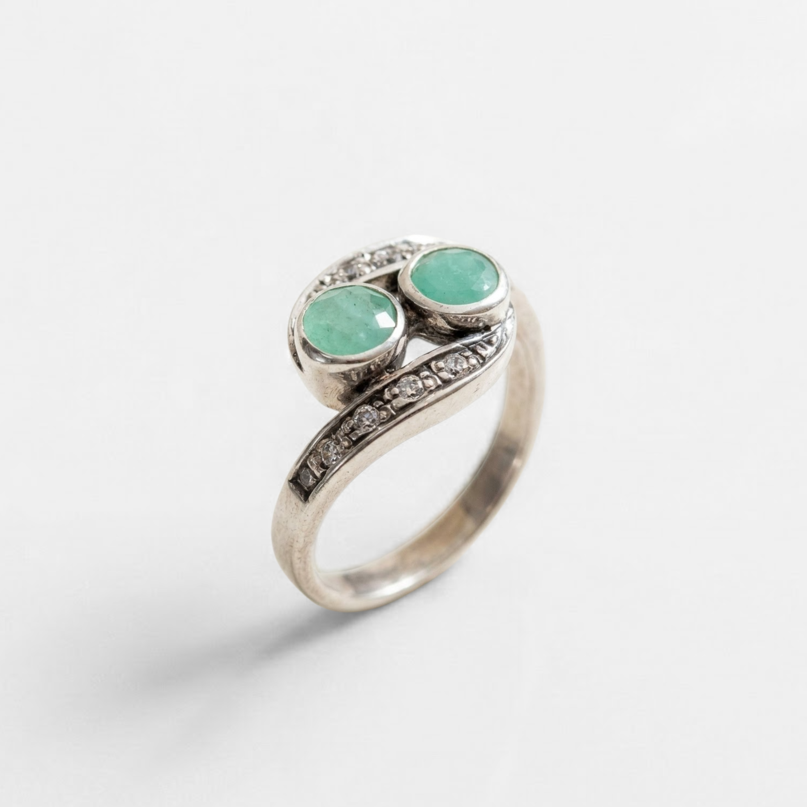 Natural Emerald Ring made in 925 Sterling Silver with Round Natural Green Emerald in Two-Stone setting, May Birthstone gift idea, symbolizes growth, harmony, and deep emotional healing, ideal for everyday wear and perfect for birthday gifting and special occasions.