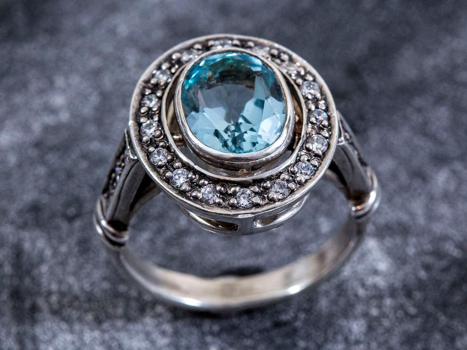 Blue Topaz Ring, Natural Blue Topaz, Vintage Topaz Ring, Vintage Ring, Topaz Ring, December Birthstone, Antique Ring, Antique Topaz Ring