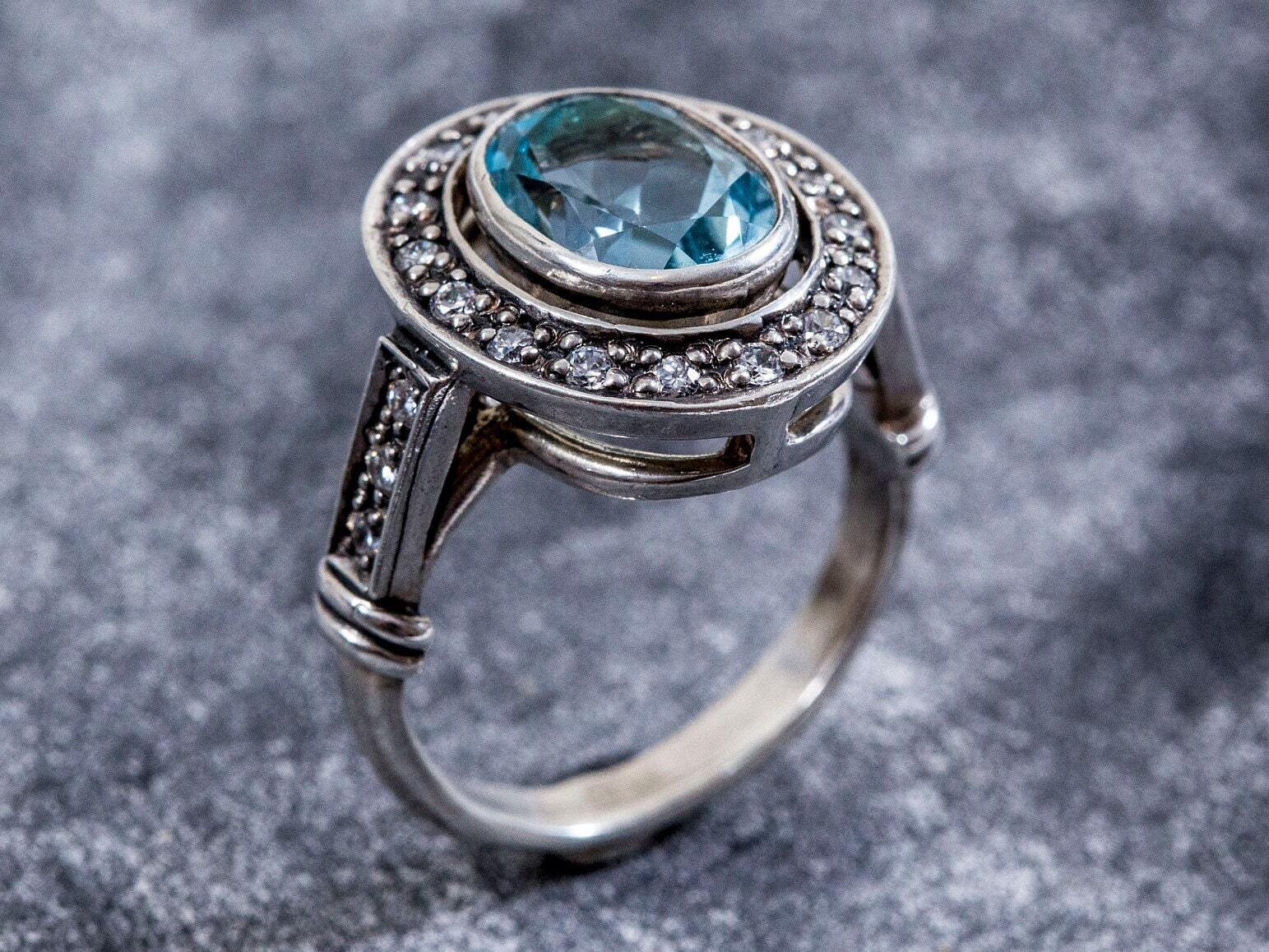 Blue Topaz Ring, Natural Blue Topaz, Vintage Topaz Ring, Vintage Ring, Topaz Ring, December Birthstone, Antique Ring, Antique Topaz Ring