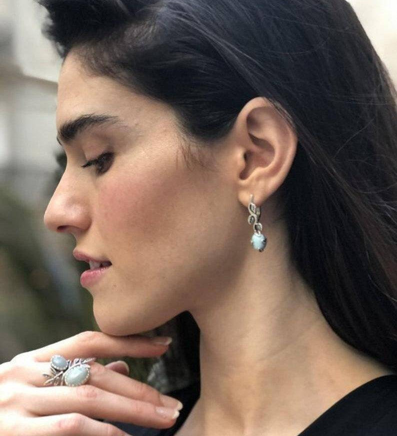 Garnet Earrings, Natural Garnet, January Birthstone, Flower Earrings, Vintage Earrings, Red Earrings, Silver Earrings, 925 Silver, Garnet