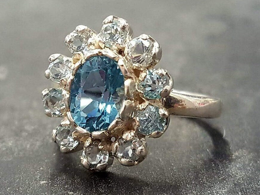 Blue Topaz Ring, Natural Blue Topaz, December Ring, Flower Ring, Blue Vintage Ring, Topaz Ring, Blue Diamond Ring, Solid Silver Ring, Topaz