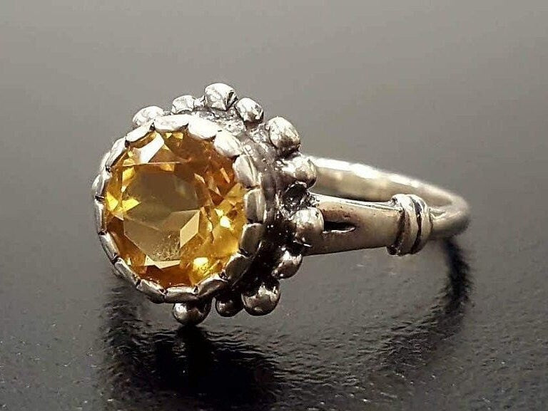 Citrine Ring, Natural Citrine Ring, November Birthstone, Yellow Vintage Ring, Yellow Rings, November Ring, Round Ring, Silver Ring, Citrine