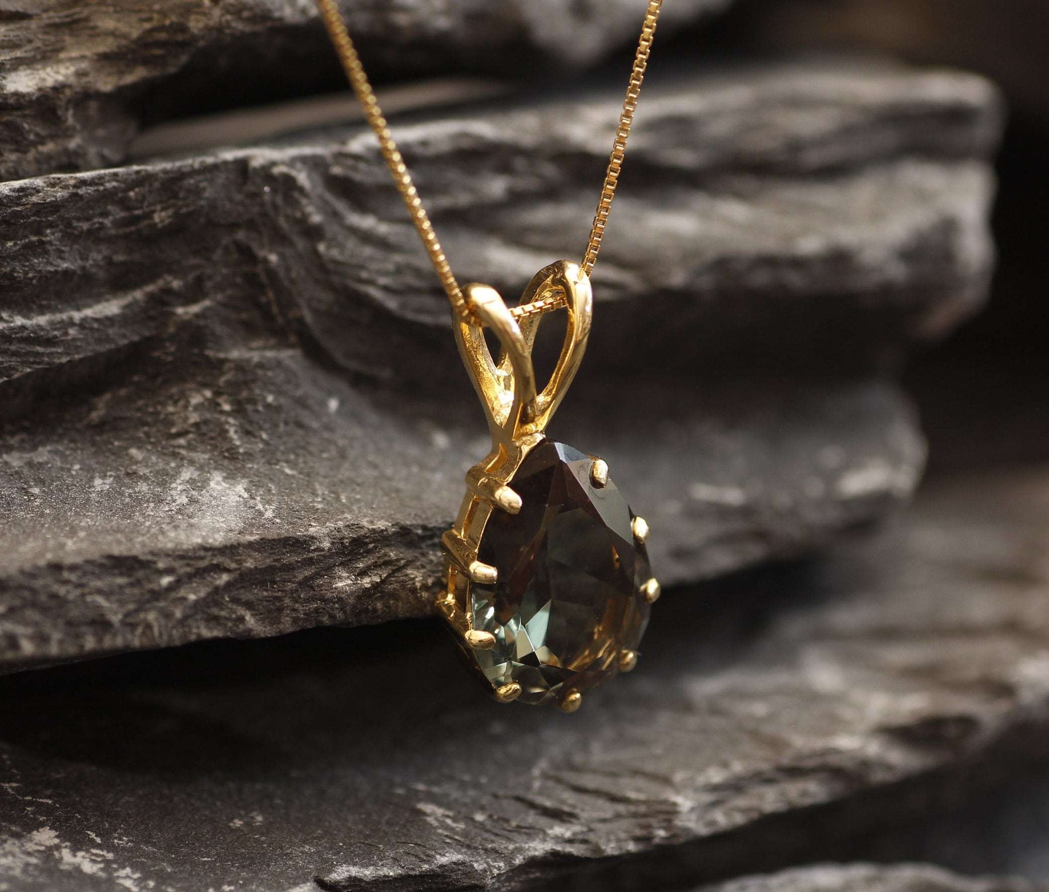 Green Pendant, Green Diamond, Created Diamond, Tear Drop Pendant, Vintage Pendant, Solid Silver, Silver Pendant, Pure Silver, Teardrop charm(1)