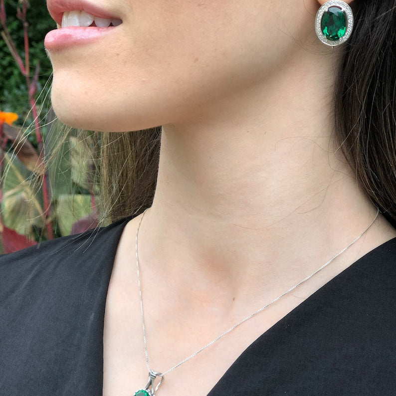 Peridot Pendant, Natural Peridot, August Birthstone, Green Dainty Pendant, Green Diamond Pendant, August Pendant, Solid Silver Pendant(1)