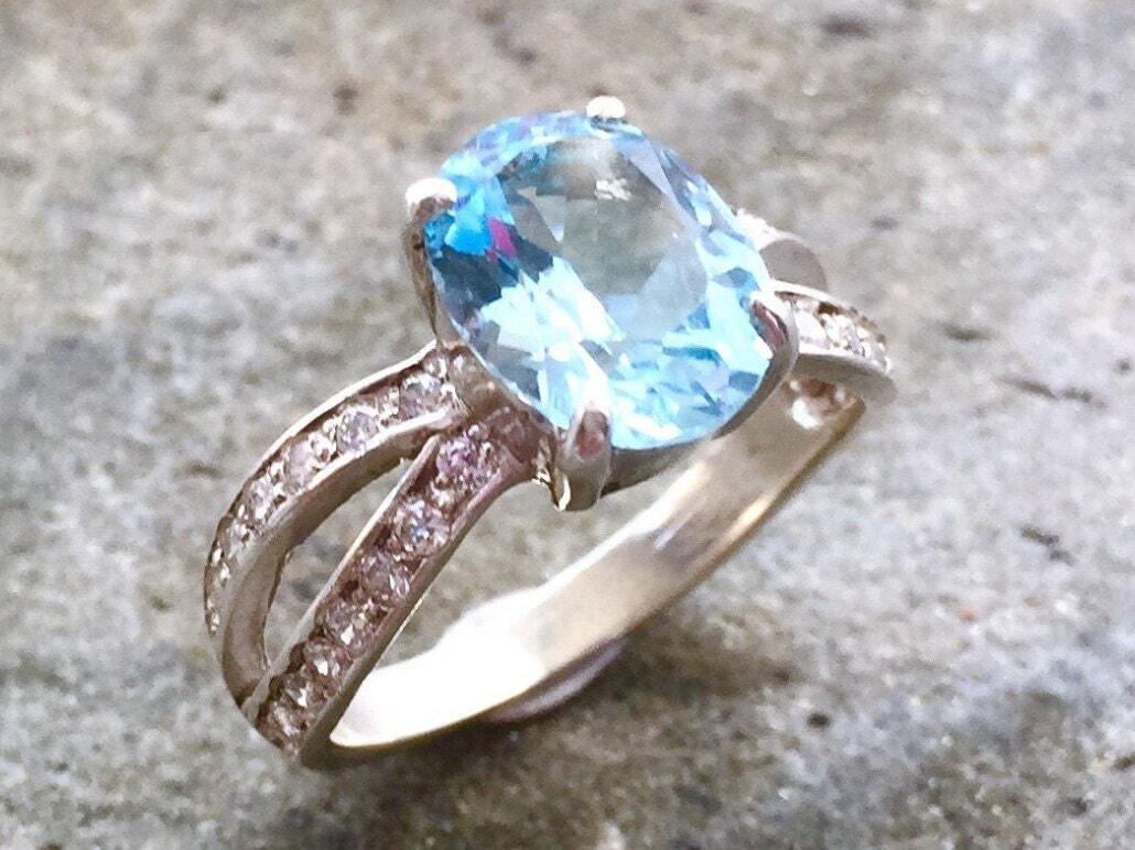 Blue Topaz Ring, Natural Blue Topaz, Antique Ring, Blue Promise Ring, Engagement Ring, Bridal Ring, Sky Blue Ring, Sterling Silver Ring