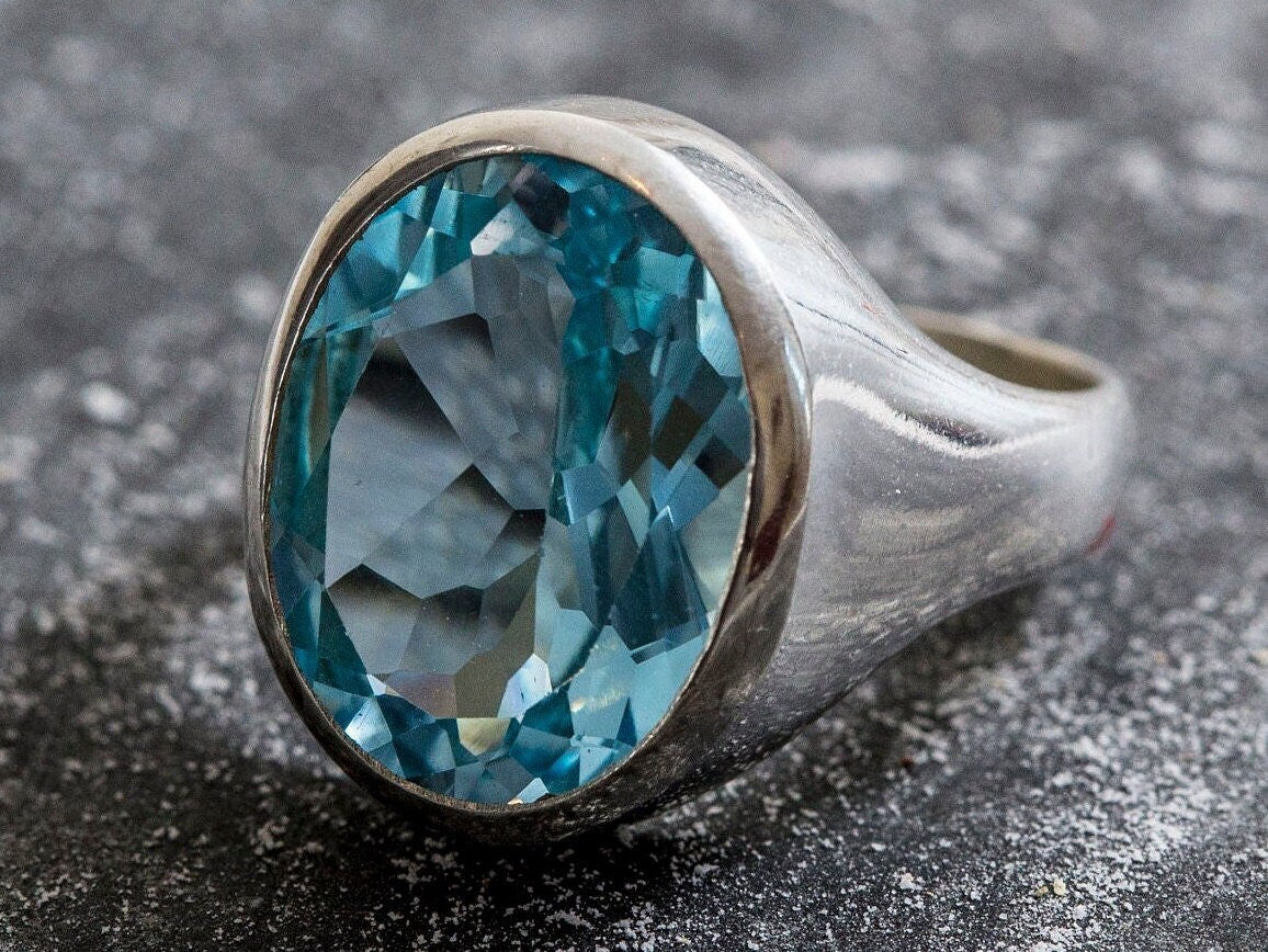 Blue Topaz Ring, Natural Blue Topaz, Vintage Rings, December Birthstone, Topaz Ring, Blue Ring, December Ring, Solid Silver Ring, Blue Topaz