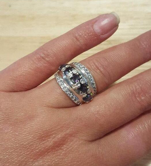 Elegant 925 Sterling Silver ring featuring a vibrant Round Natural Green Emerald, perfect for May birthdays and special occasions.