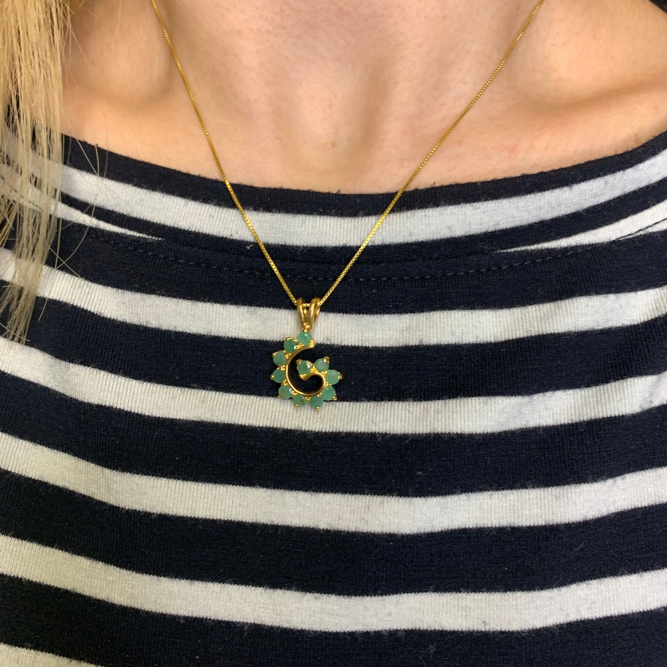 Natural Emerald Pendant made in 18k Gold Vermeil with Round Natural Green Emerald in Prong setting, May Birthstone gift idea, symbolizes growth, harmony, and deep emotional healing, ideal for everyday wear and perfect for birthday gifting and special occasions.
