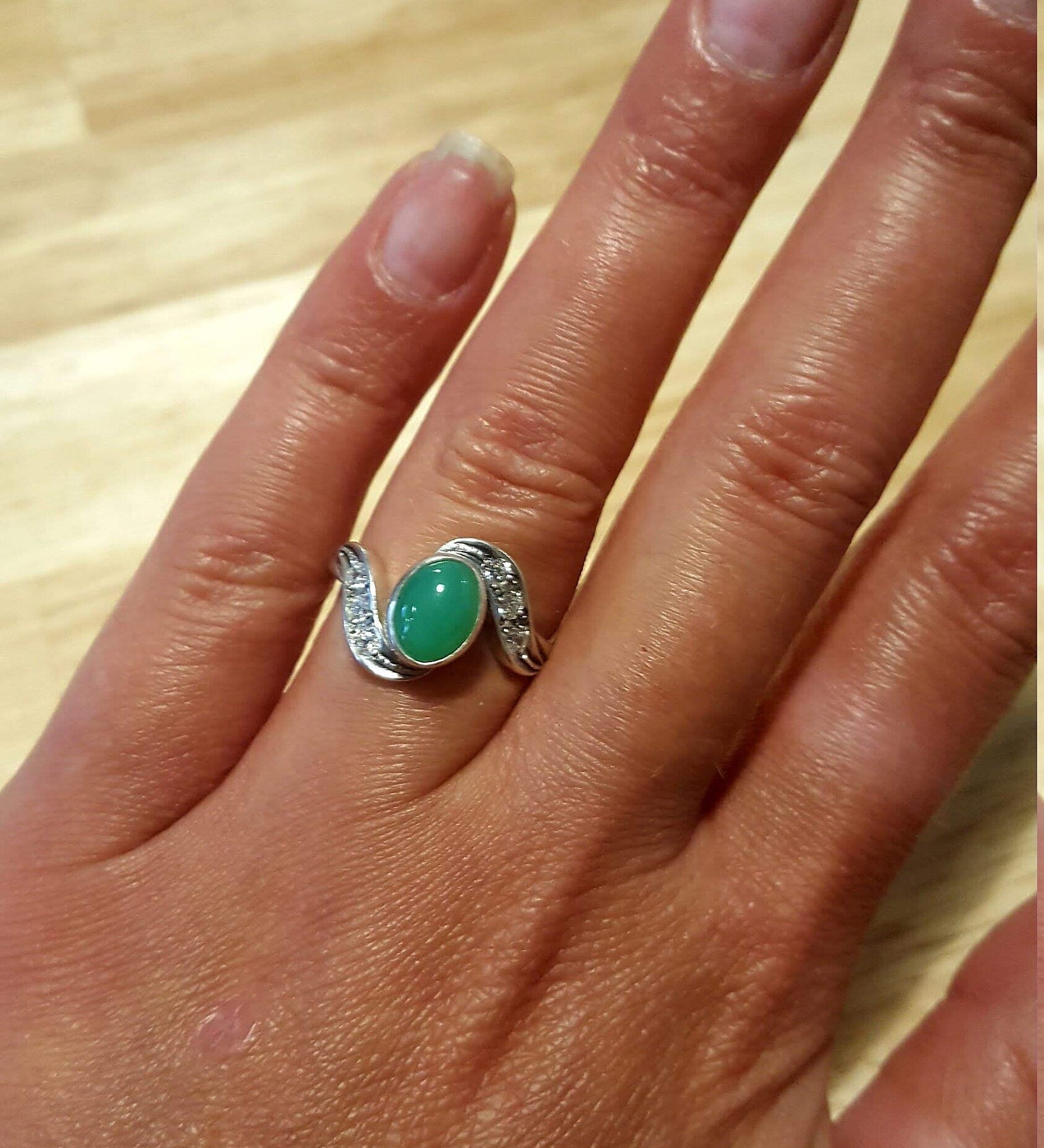 Natural Chrysoprase Ring, Real Chrysoprase, Vintage Green Ring, May Birthstone Ring, Vintage Silver Ring, Green Chrysoprase, Green Ring