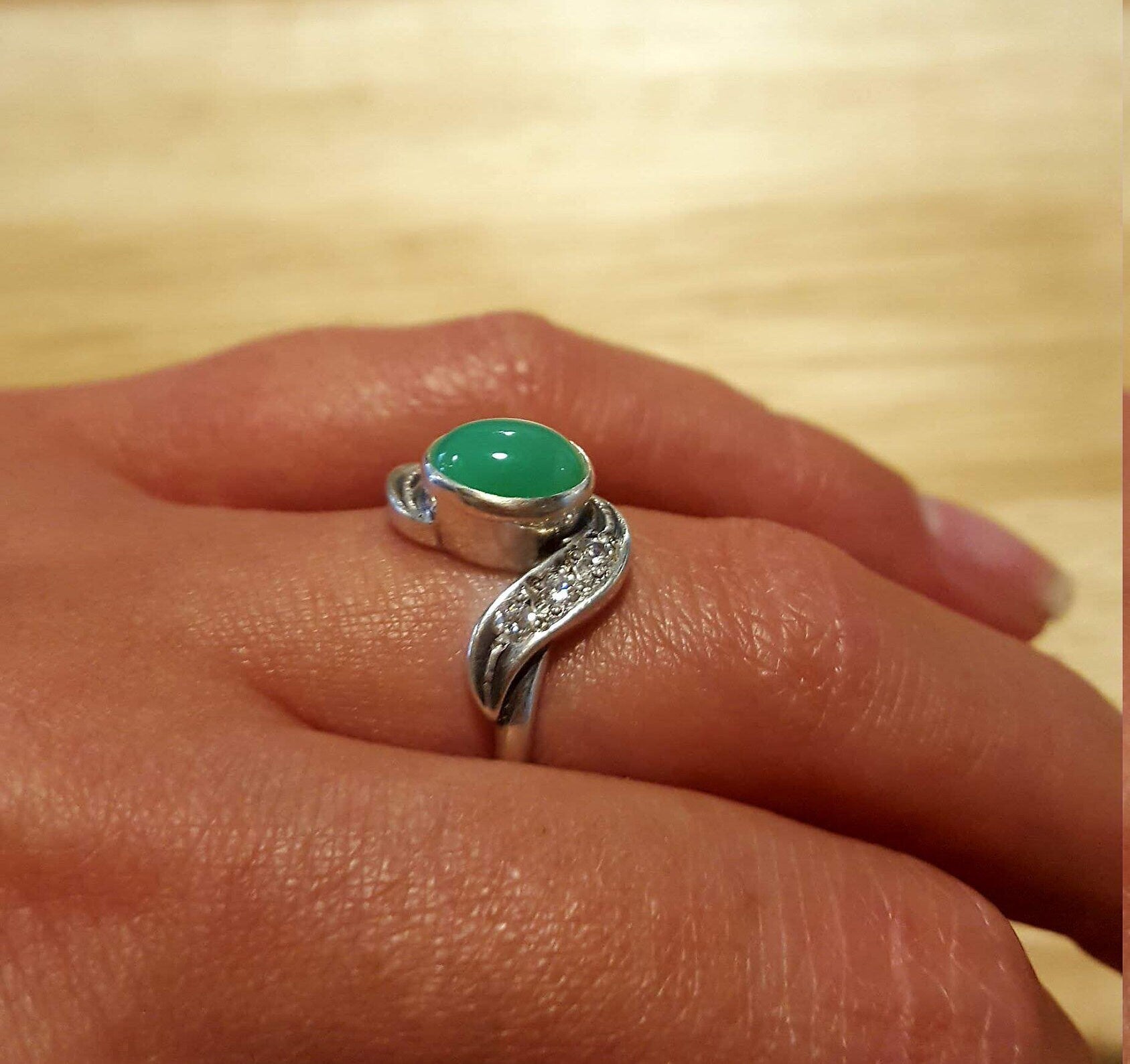 Natural Chrysoprase Ring, Real Chrysoprase, Vintage Green Ring, May Birthstone Ring, Vintage Silver Ring, Green Chrysoprase, Green Ring