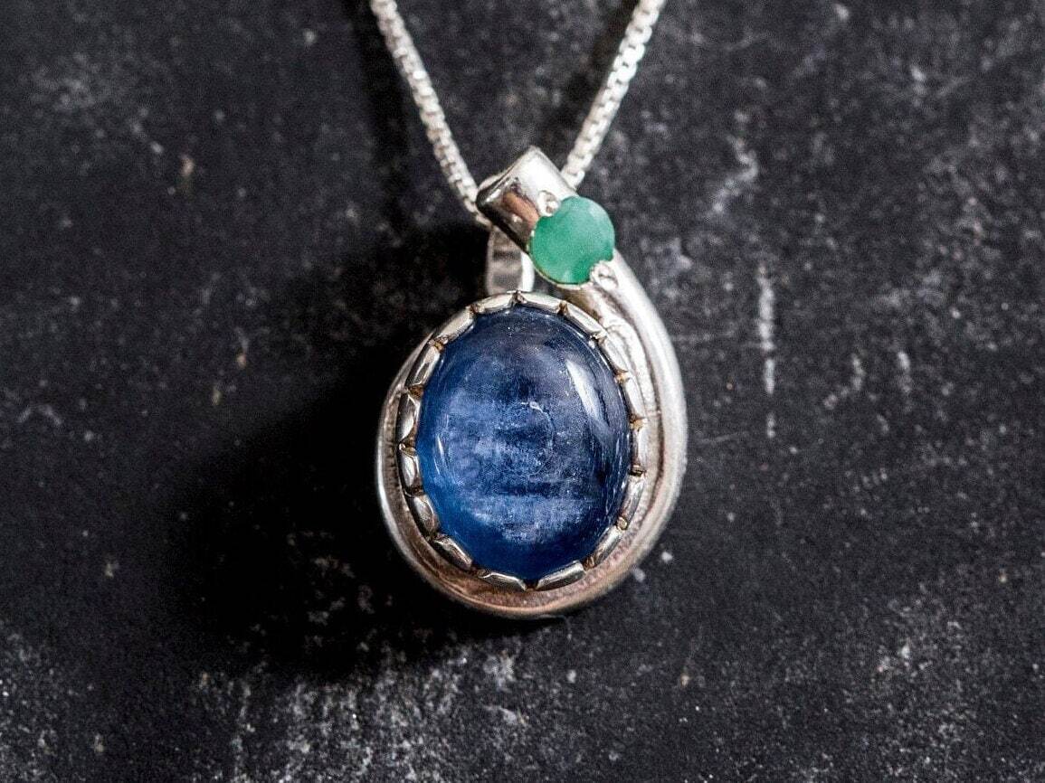 Kyanite Necklace, Blue Kyanite, Teardrop Pendant, Vintage Pendant, Antique Necklace, Blue Oval Pendant, Solid Silver, Natural Emerald