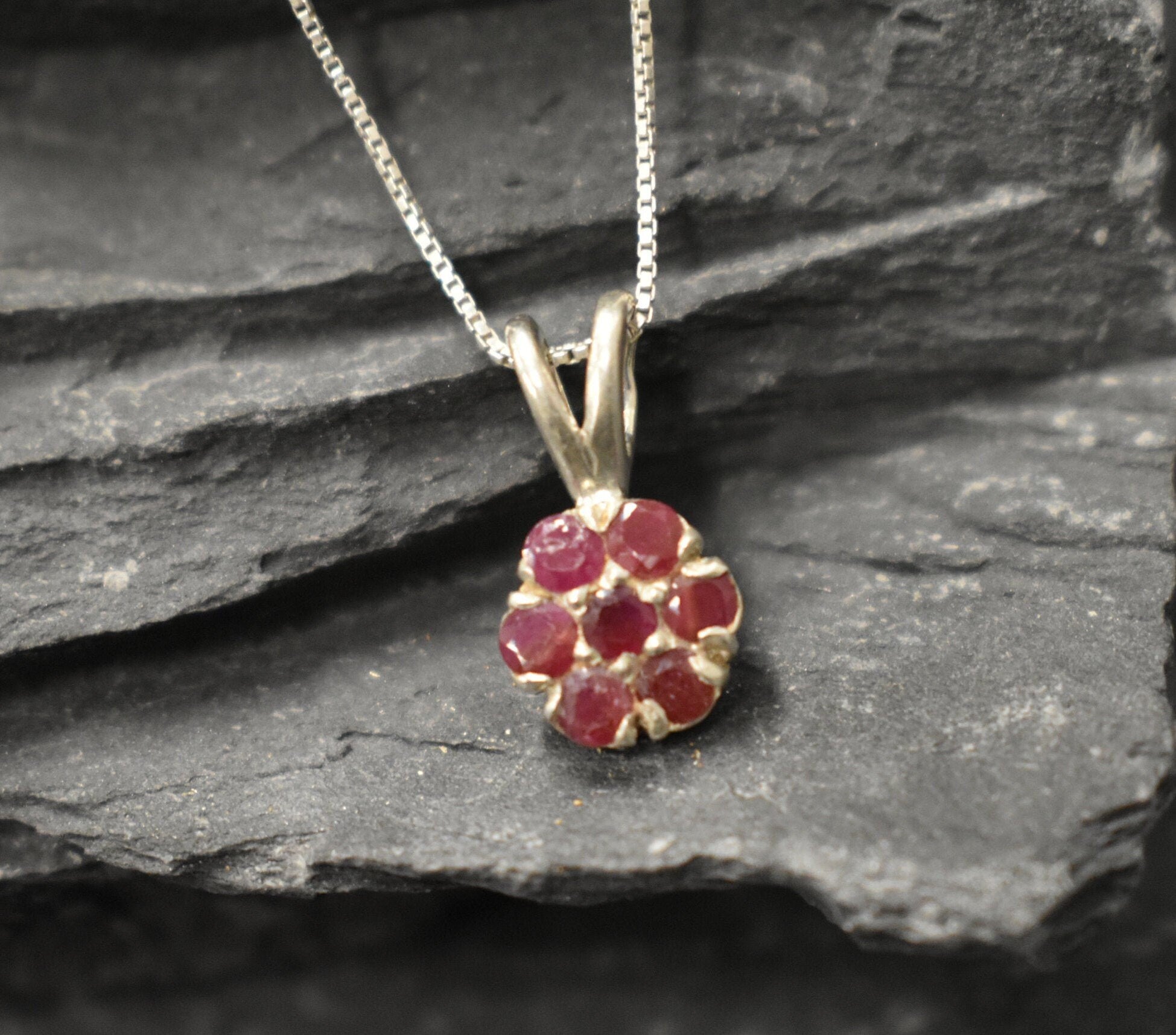 Red Flower Pendant, Natural Ruby, Dainty Pendant, Red Ruby Pendant, Flower Pendant, Small Necklace, Vintage Pendant, Sterling Silver Pendant