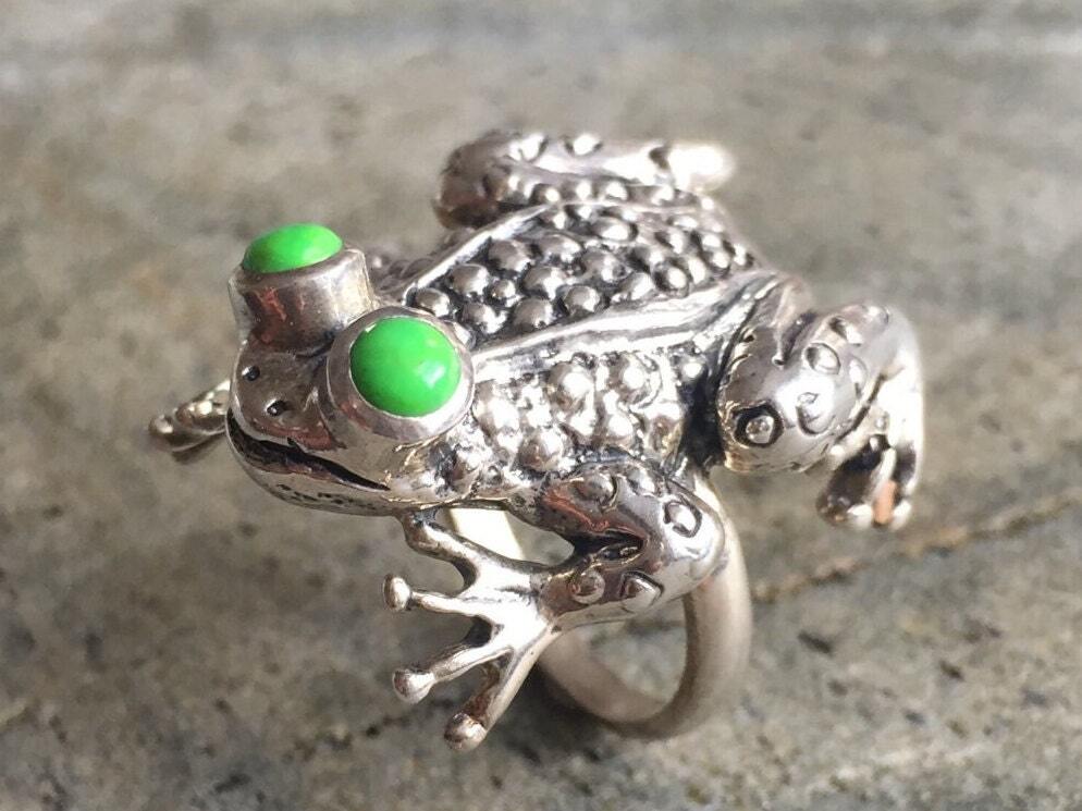Frog Ring, Turquoise Ring, December Birthstone, Natural Turquoise, Frog Eyes, Green Turquoise, Statement Ring, Artistic, Solid Silver Ring