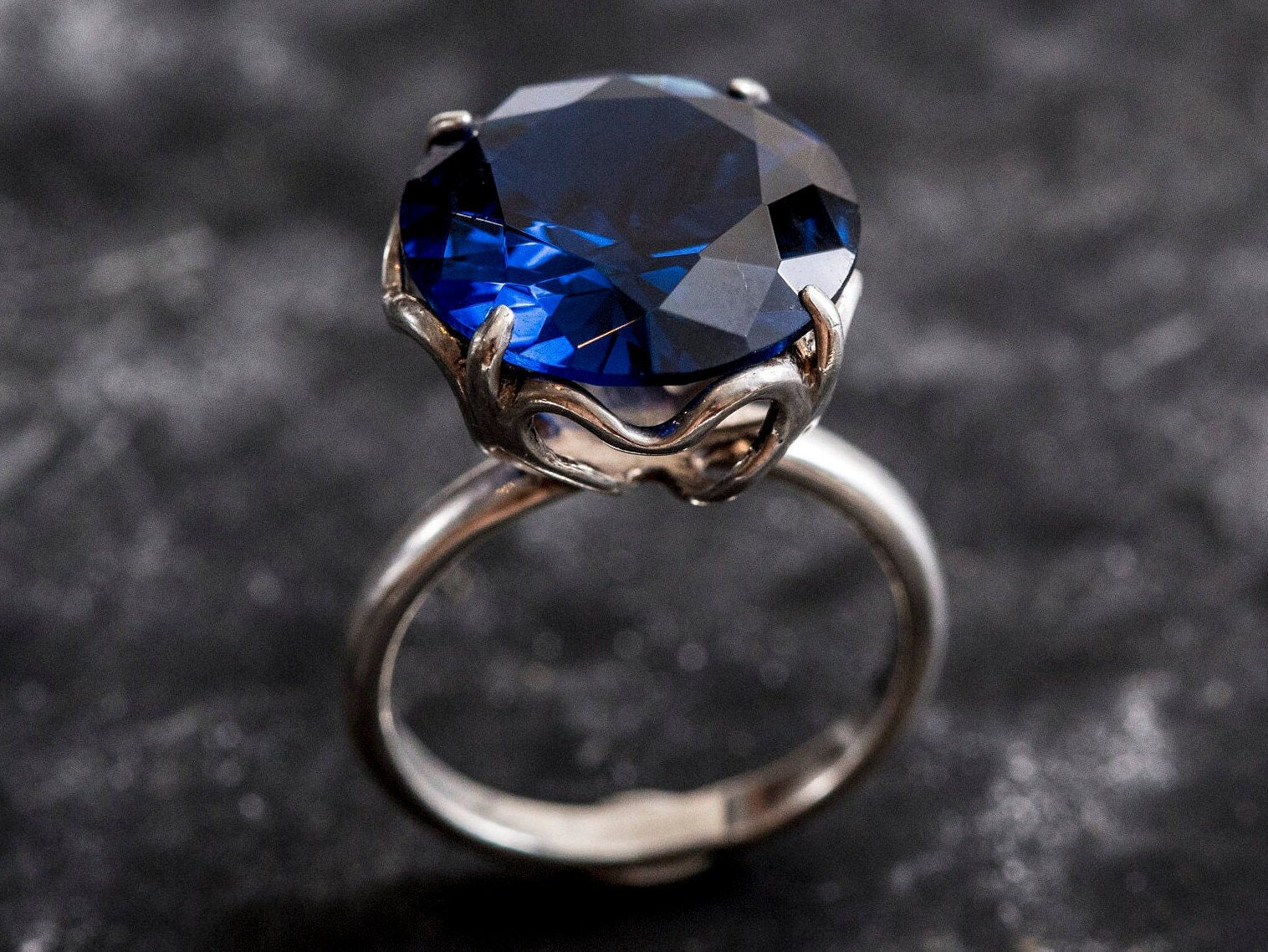 Blue Sapphire Ring, Created Sapphire, 15 Carats Sapphire, Large Sapphire Ring, Vintage Sapphire Ring, Sapphire Ring, Solid Silver Ring