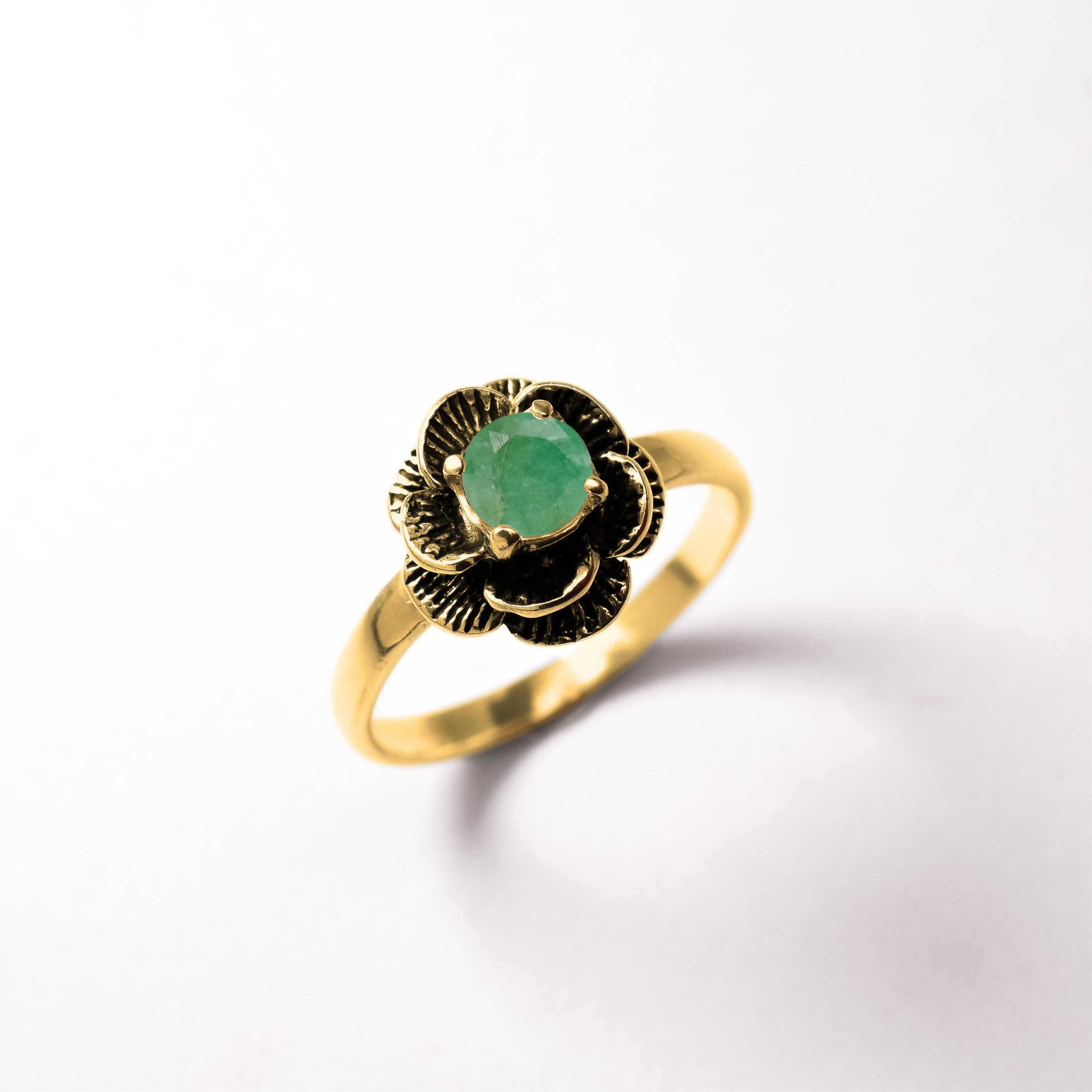 Natural Emerald Ring made in 18k Gold Vermeil with Round Natural Green Emerald in Prong setting, May Birthstone gift idea, symbolizes growth, harmony, and deep emotional healing, ideal for everyday wear and perfect for birthday gifting and special occasions.