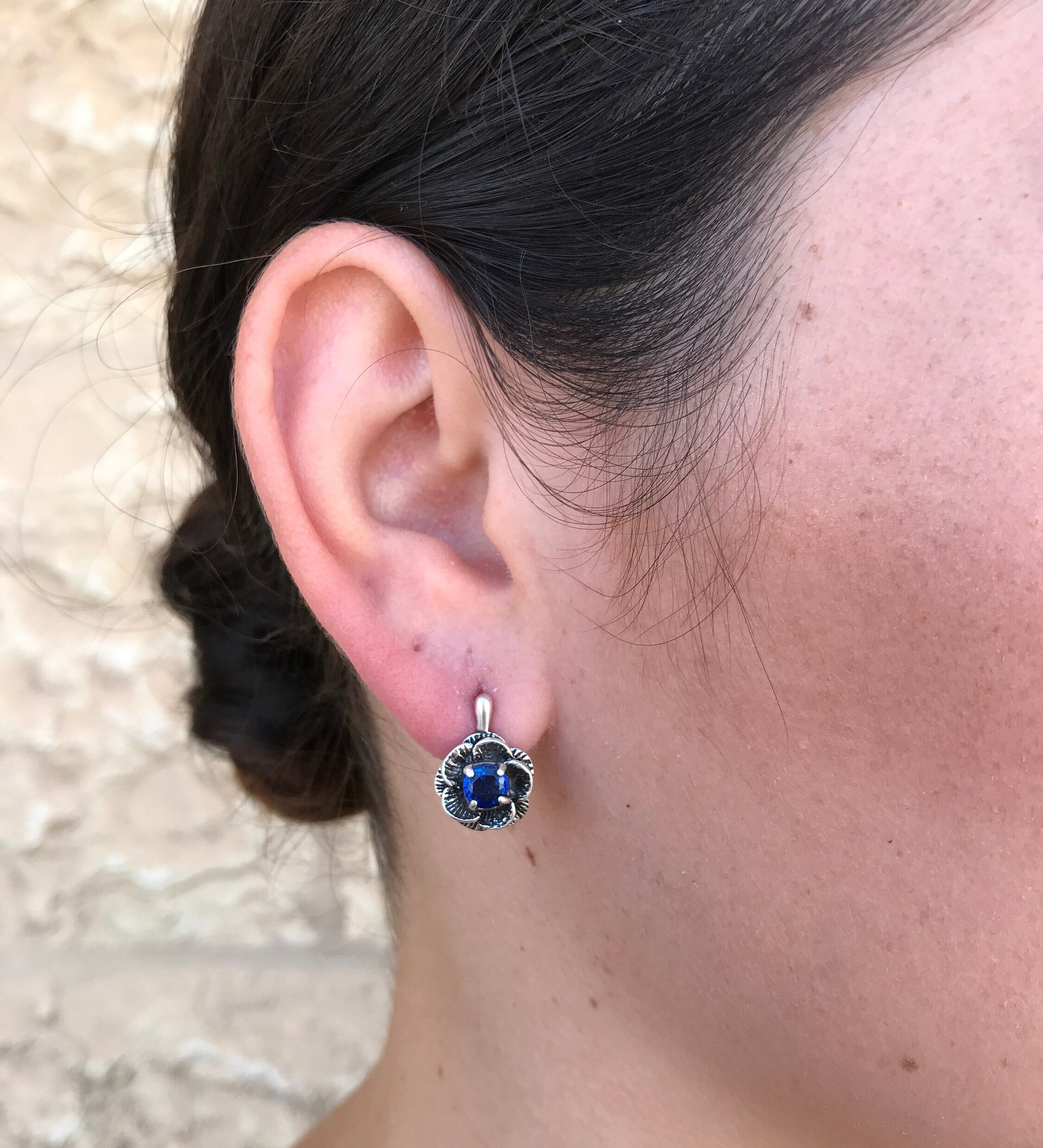 Elegant 925 Sterling Silver earrings featuring round Natural Green Emeralds, perfect for May birthdays and special occasions.