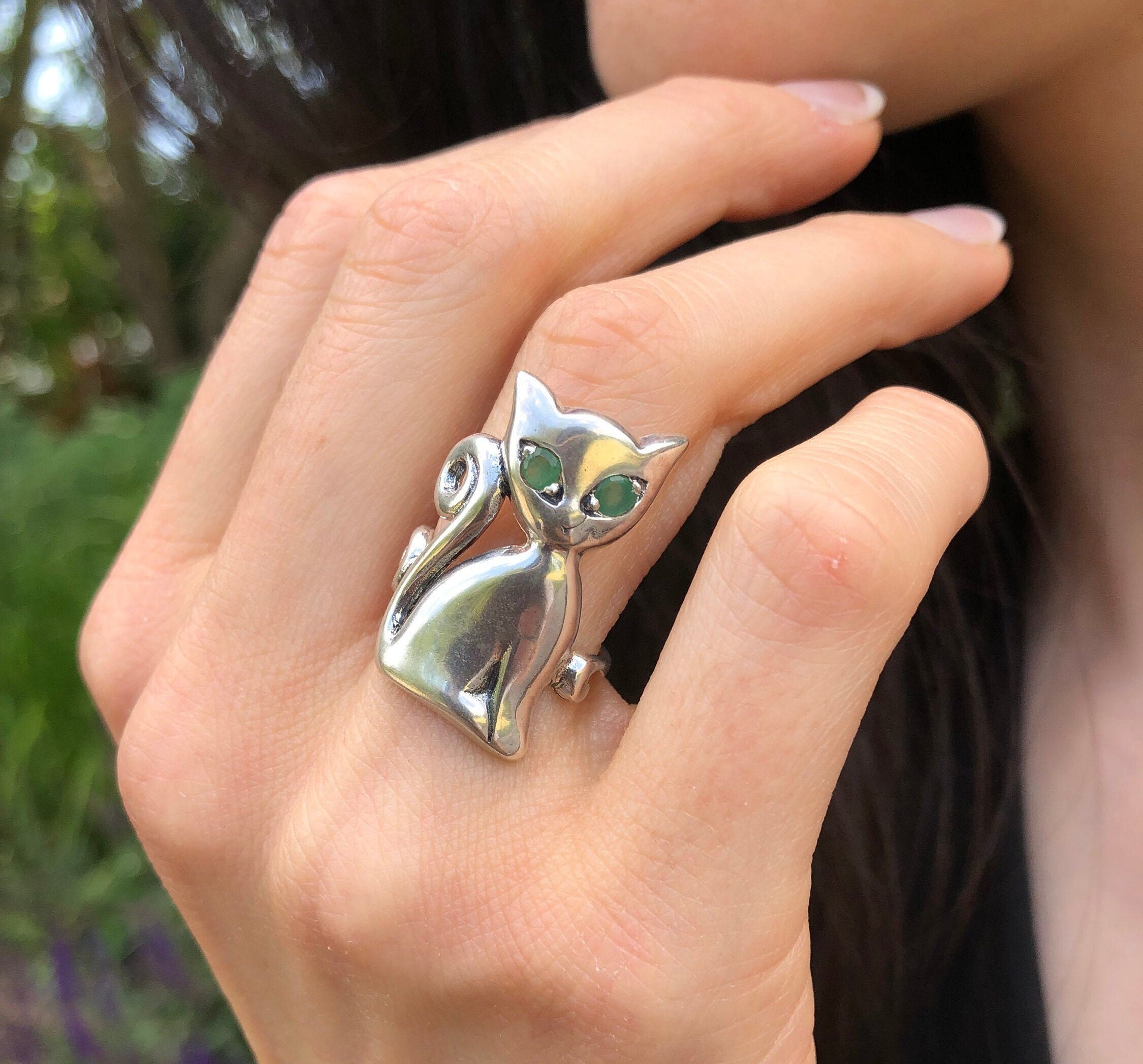 Elegant 925 Sterling Silver Natural Emerald Ring with Prong setting, a meaningful May birthstone gift for any occasion.